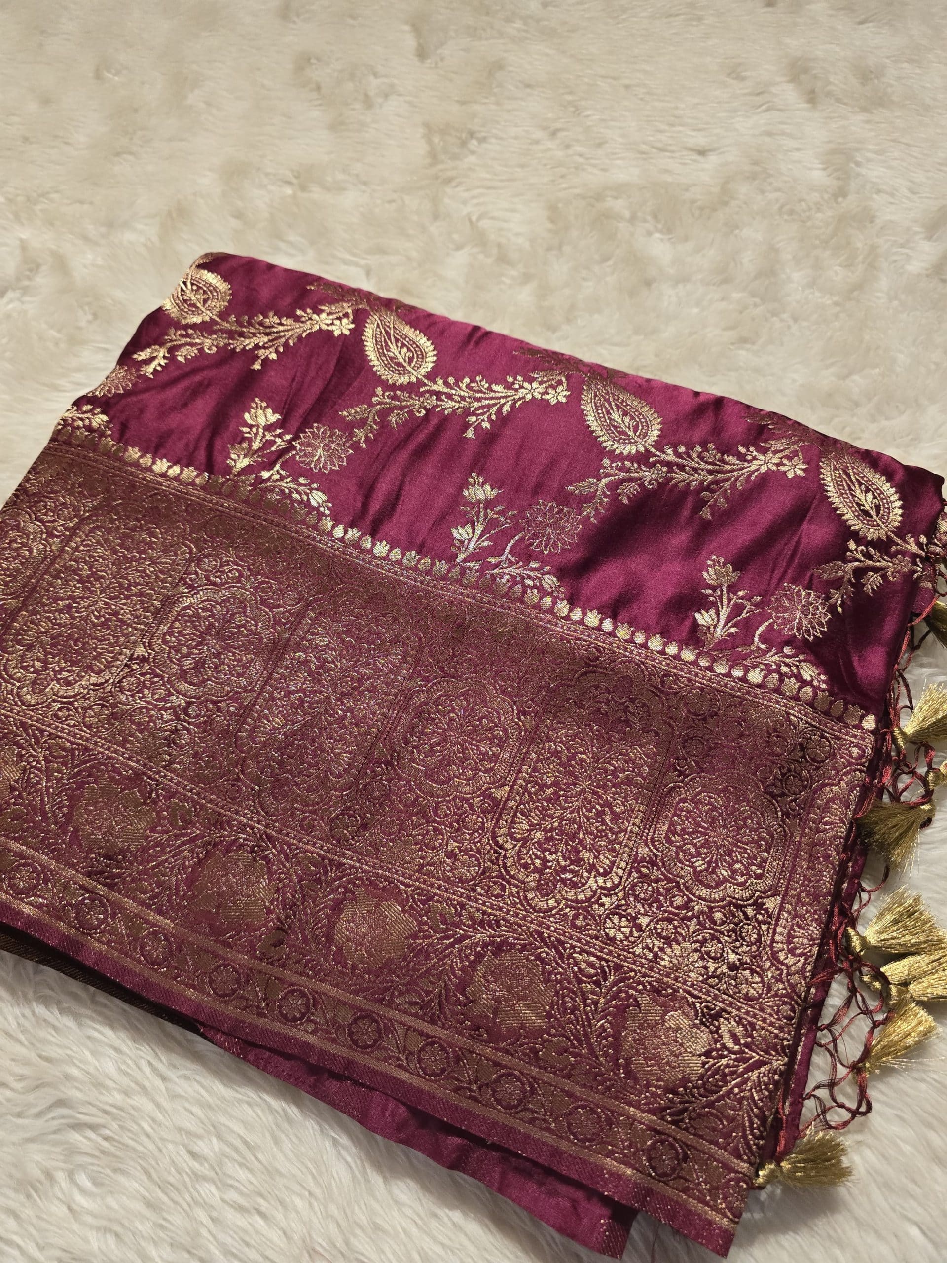 SHOBHI-MAROON DELIGHT