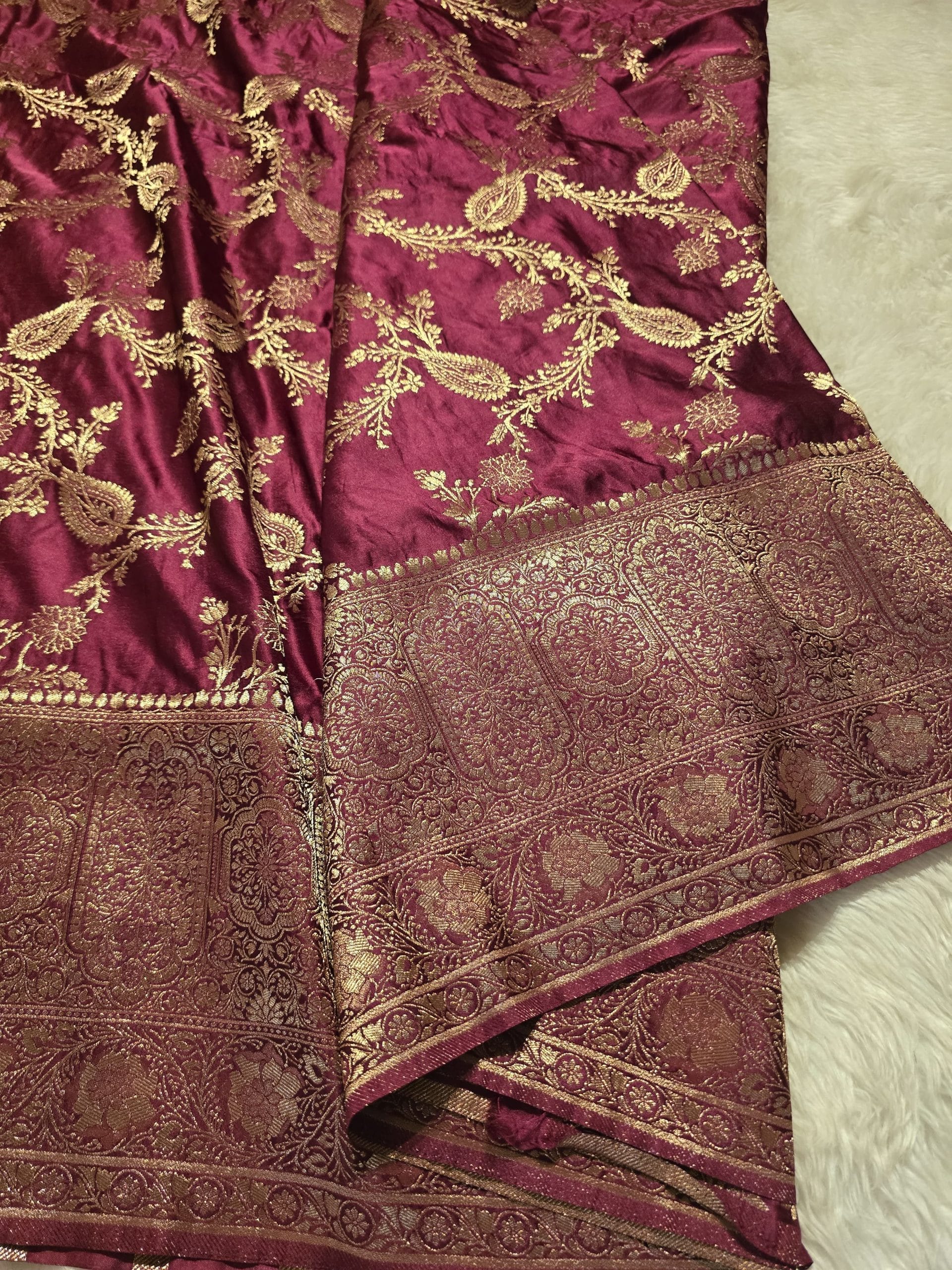 SHOBHI-MAROON DELIGHT
