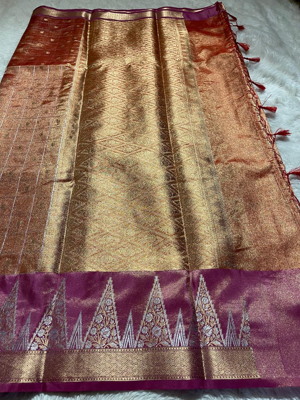 RADHI CHECKS - Festive edit saree