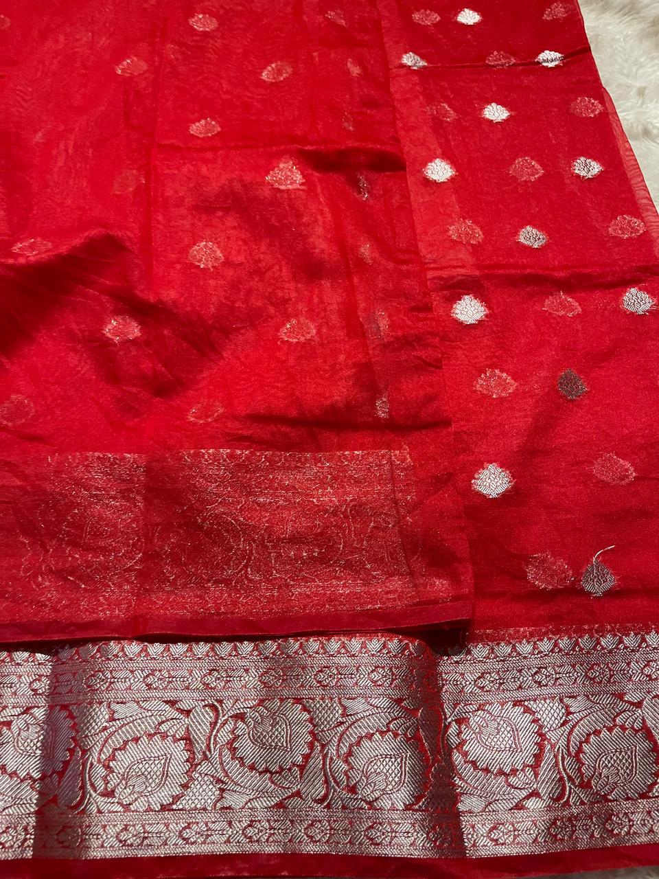 AURA -RED SAREE