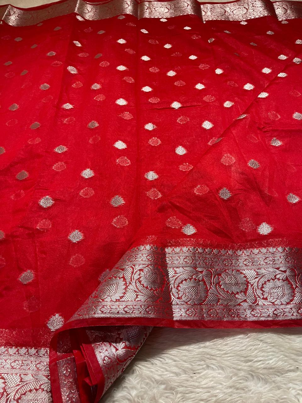 AURA -RED SAREE