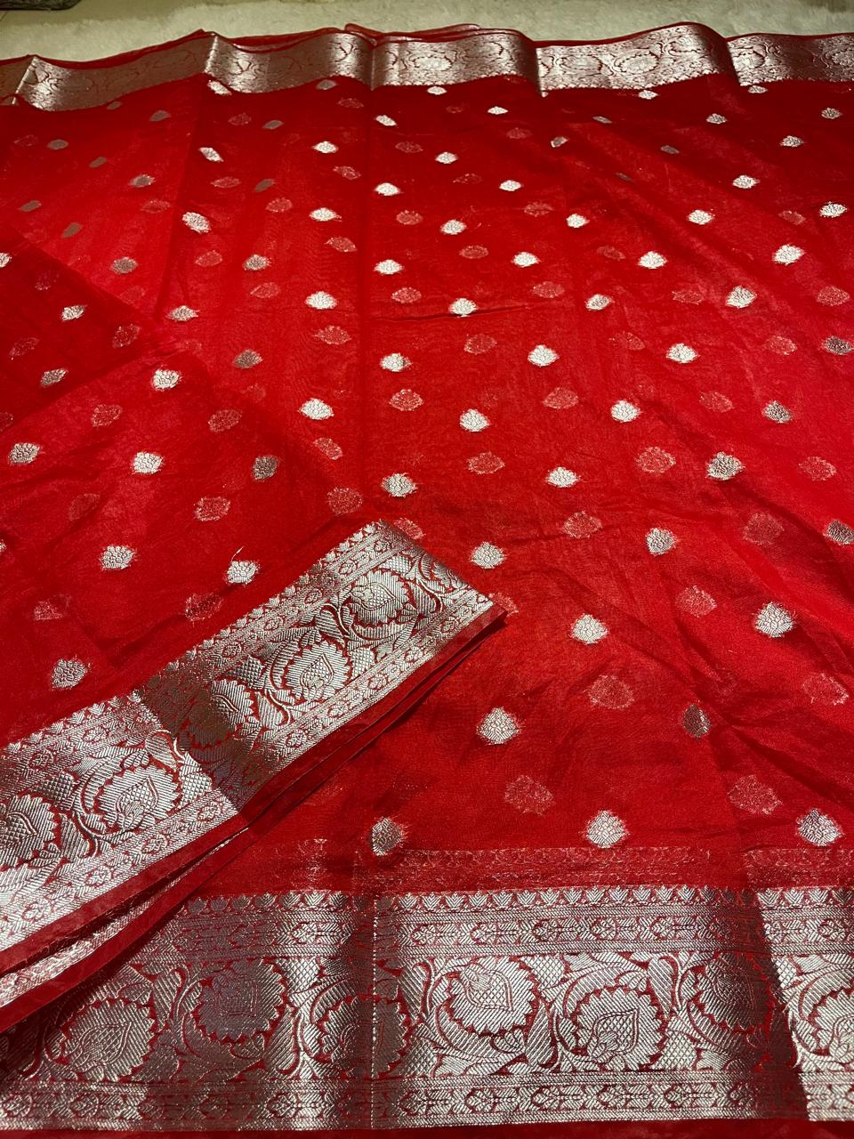 AURA -RED SAREE