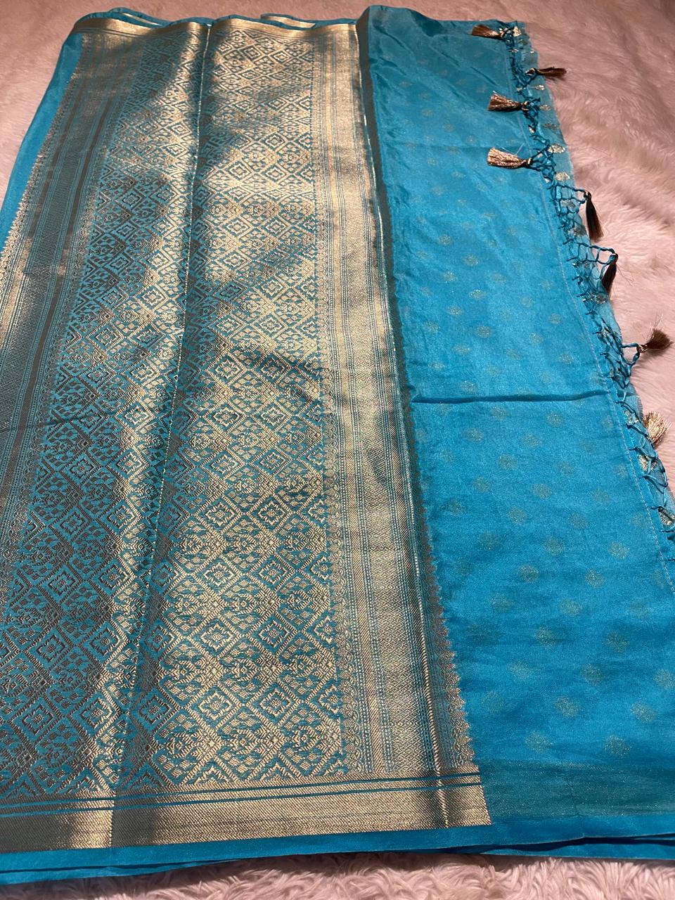 DHISHA-SKYBLUE SAREE