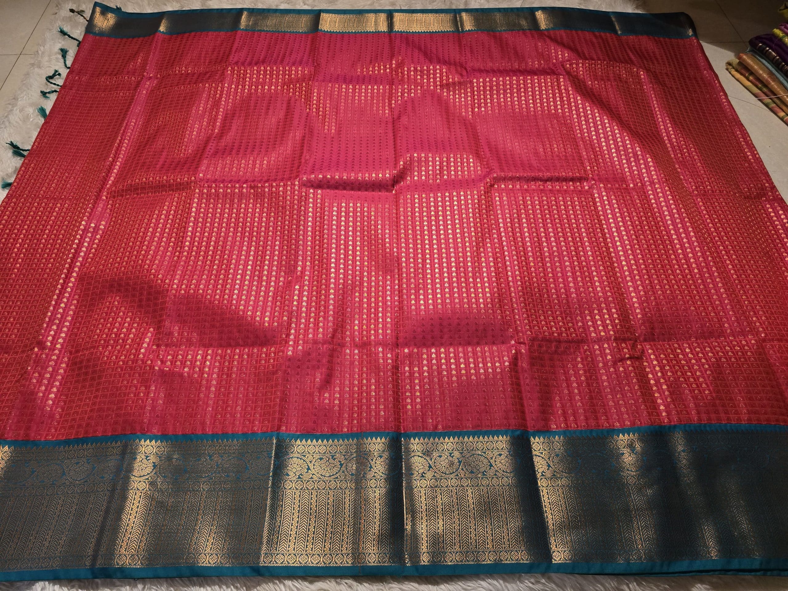 1000 BUTTAS-RED WITH TEAL GREEN SAREE
