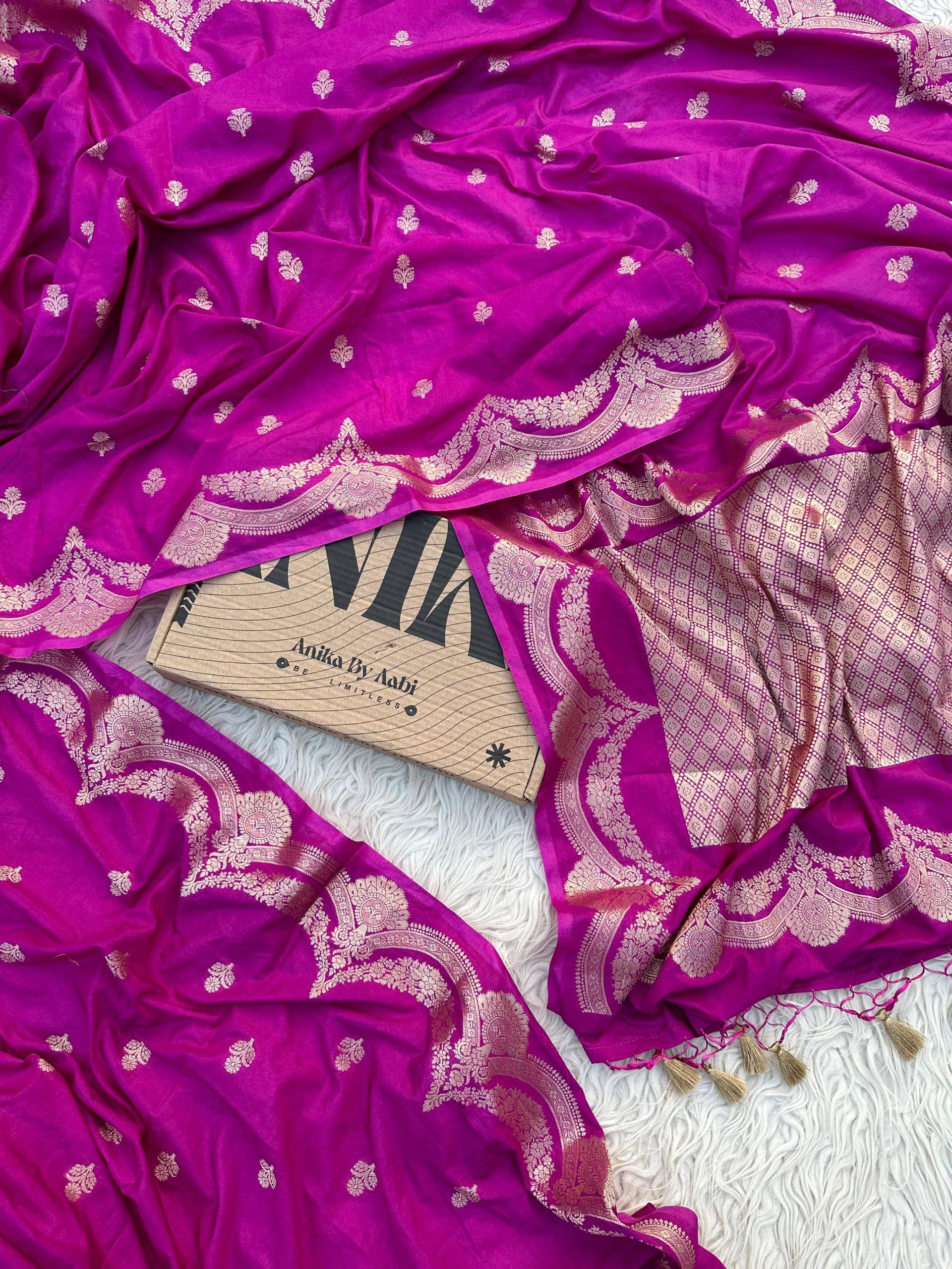 DIYA-MAGENTA SAREE