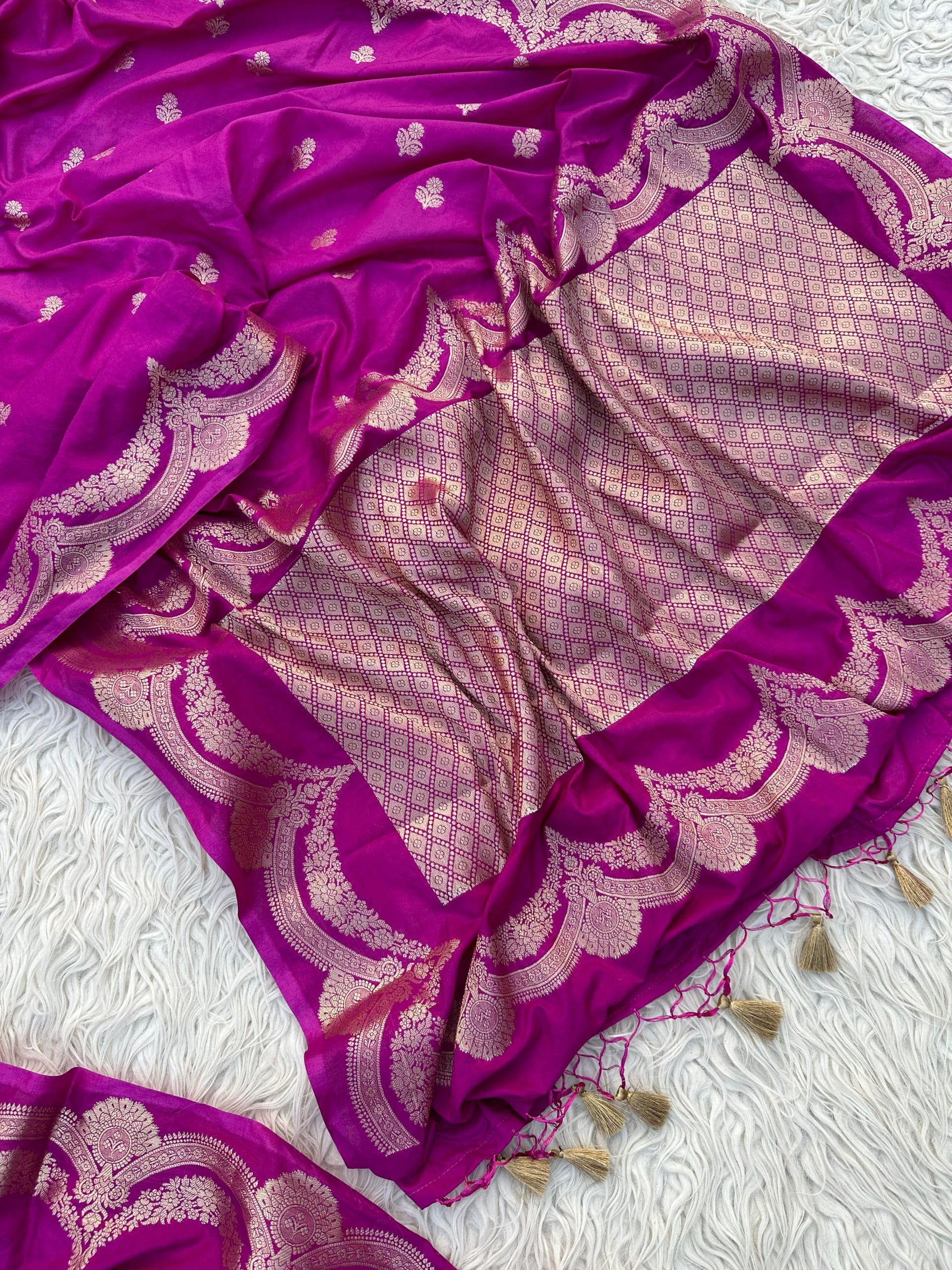 DIYA-MAGENTA SAREE