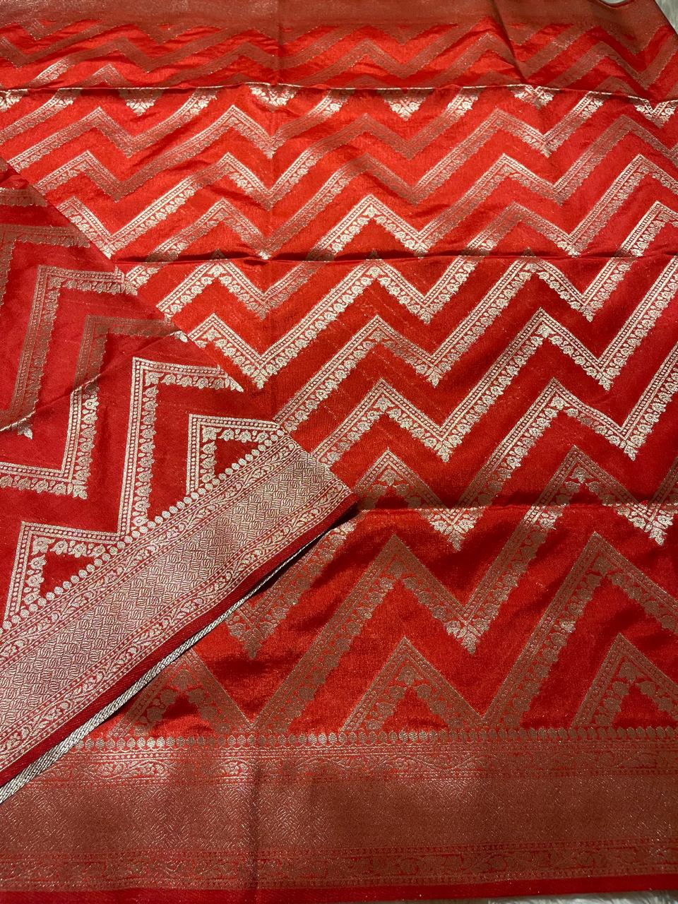 AKIRA-RED SAREE