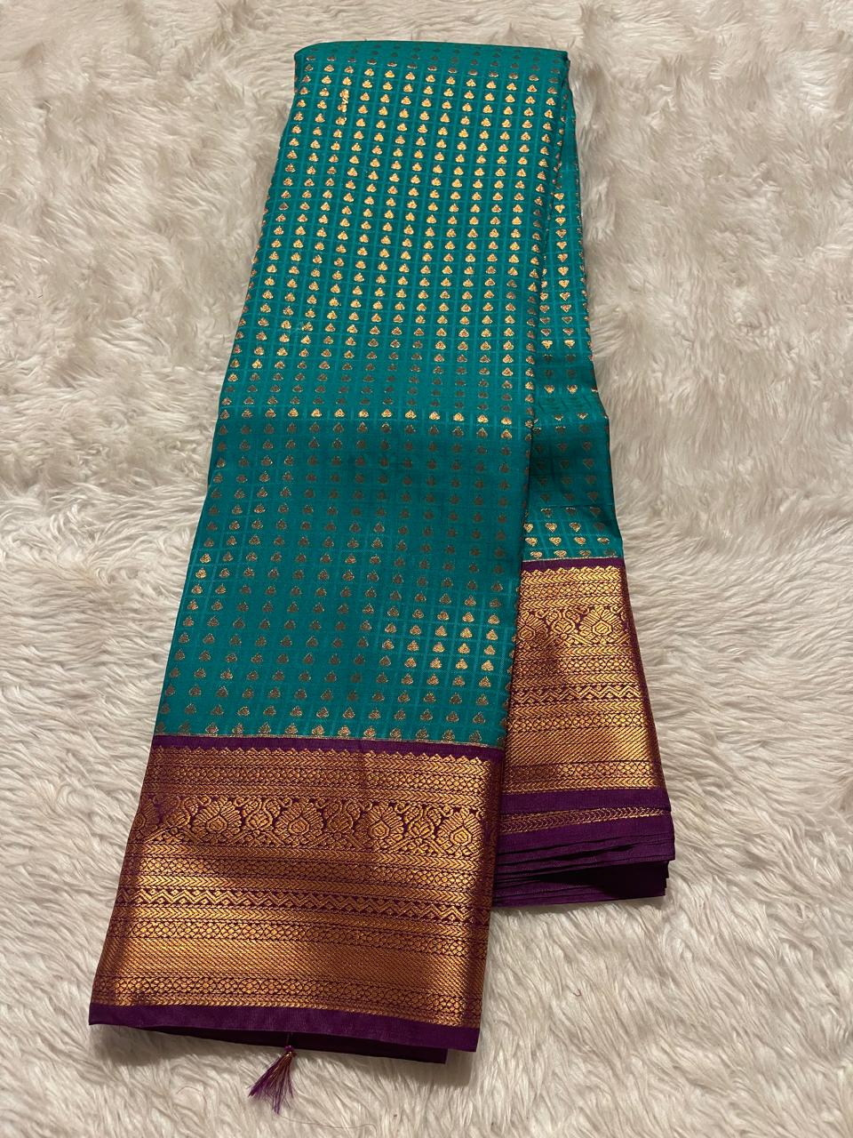 1000 BUTTAS-PEACOCK GREEN WITH PURPLE