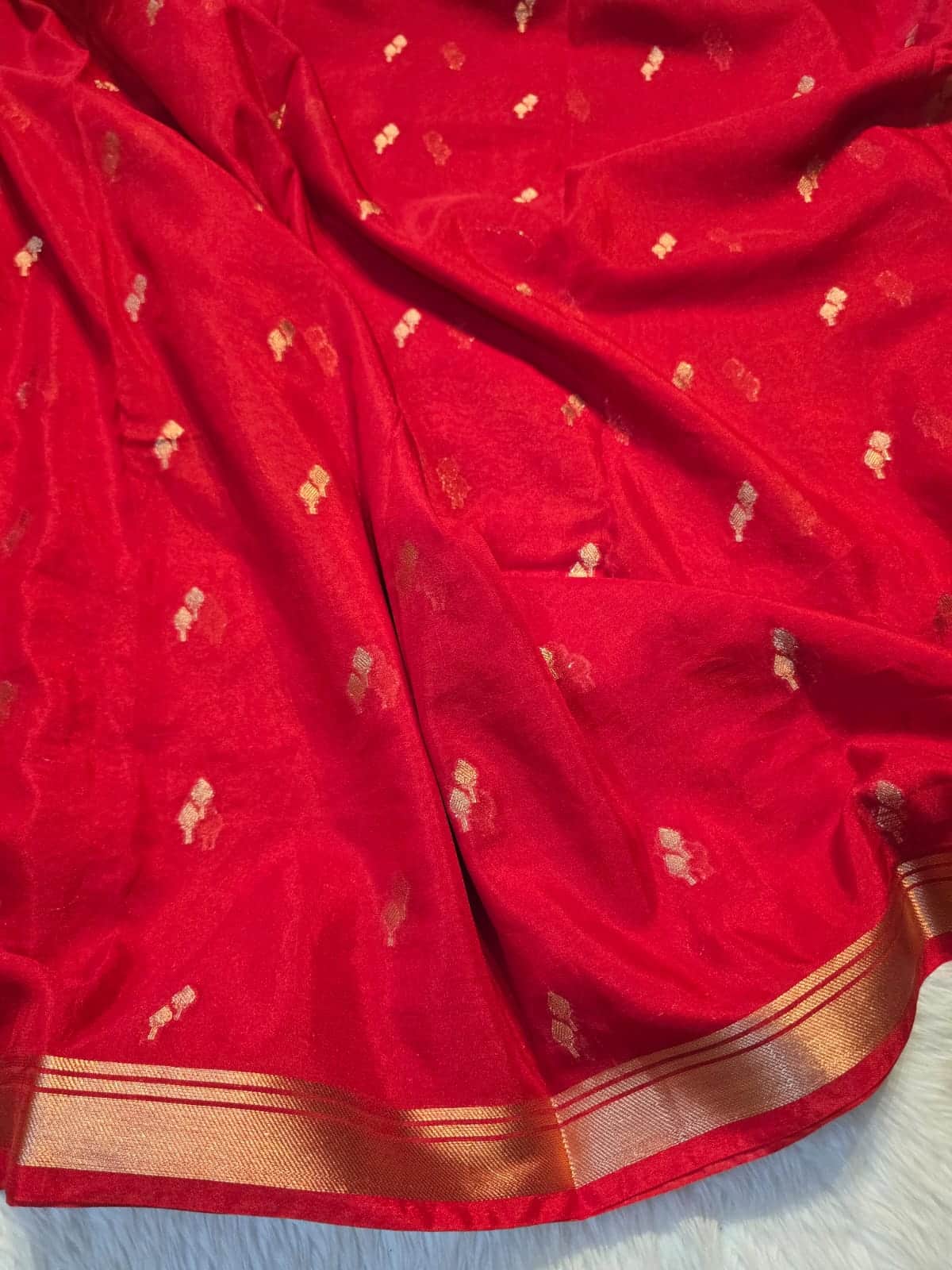 DHISHA-RED SAREE