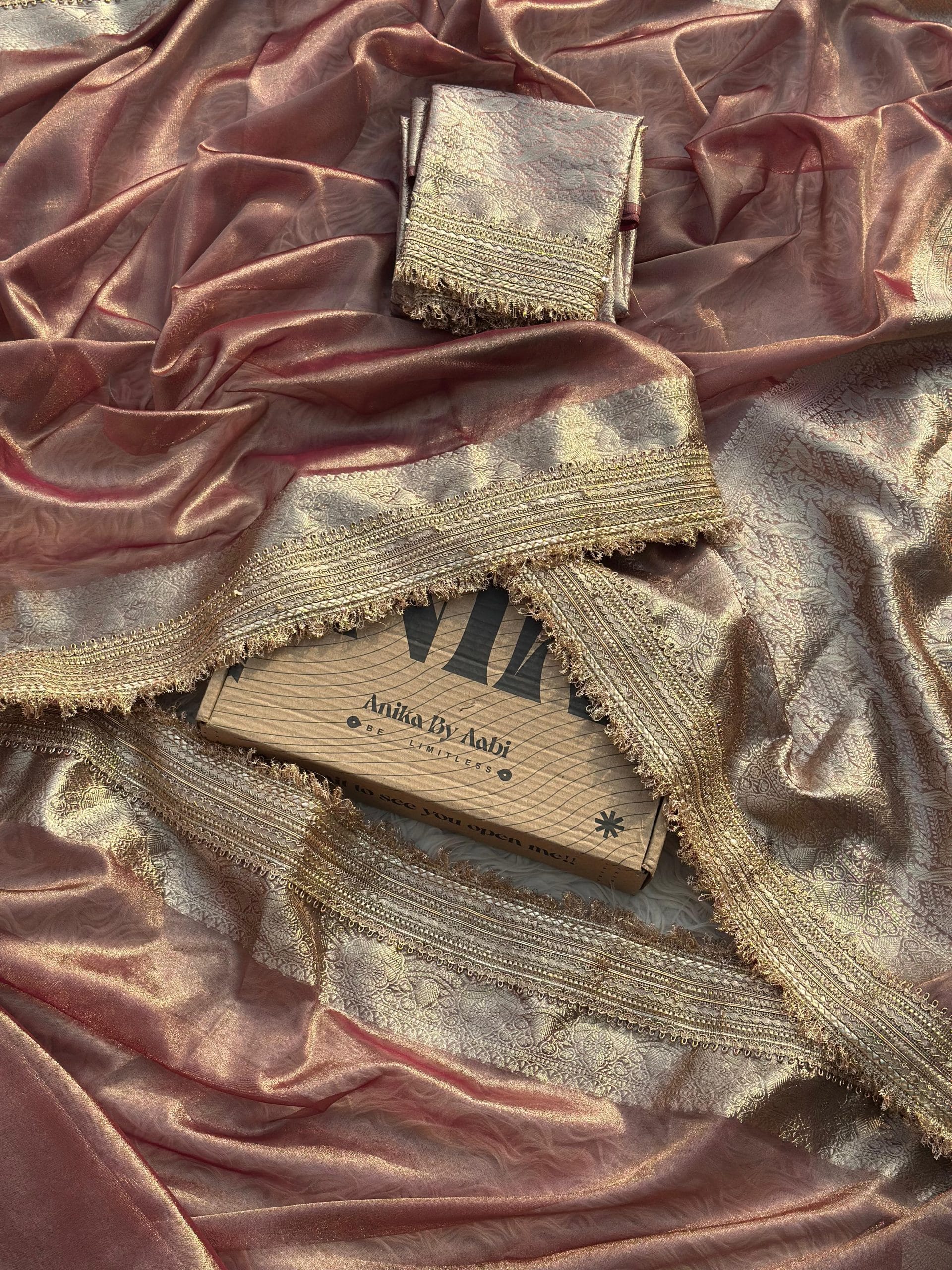 TISSUE LUXE-BRONZED GLOW SAREE