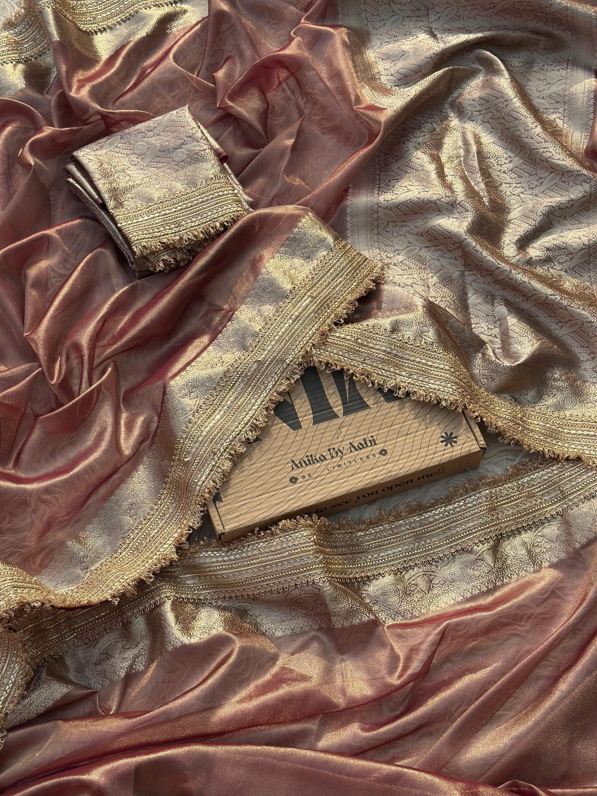 TISSUE LUXE-BRONZED GLOW SAREE