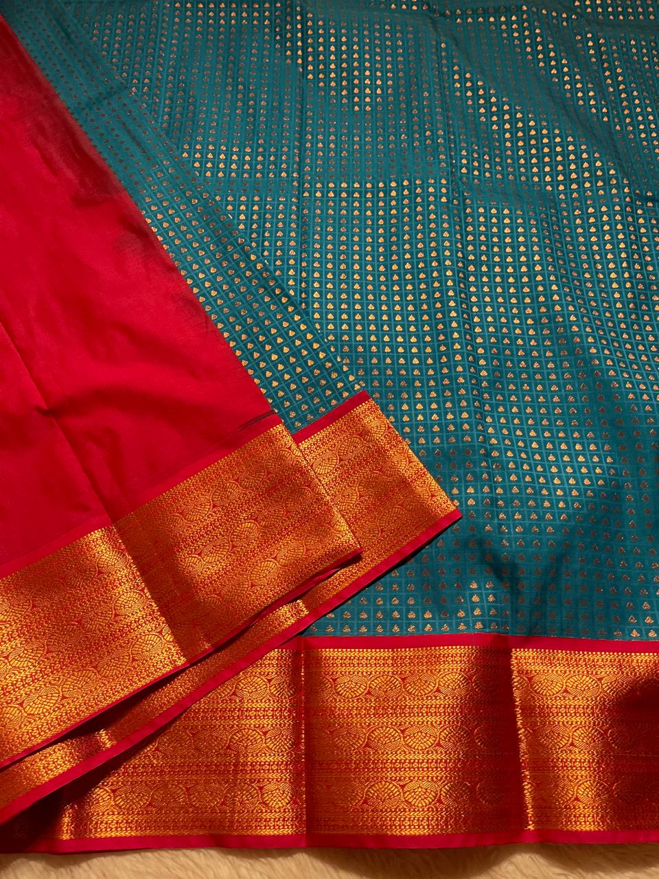 1000 BUTTAS-CERULEAN BLUE WITH PINK SAREE