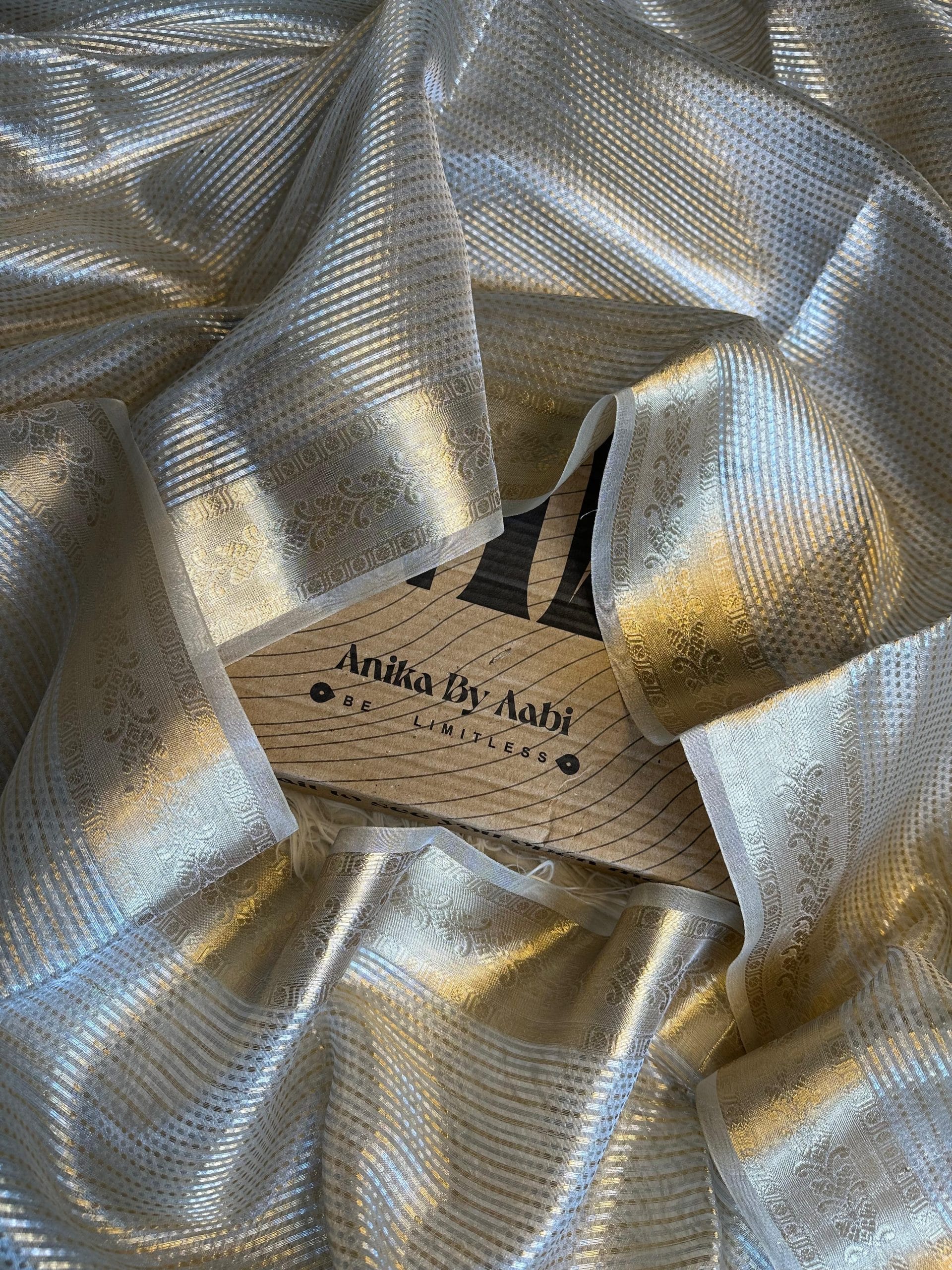 LUNA-SILVER SAREE