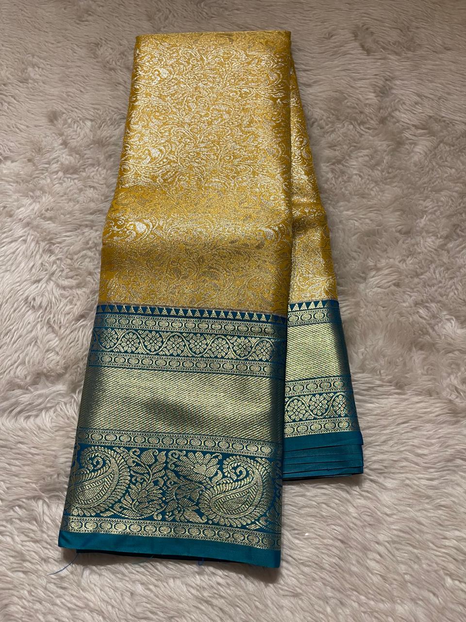 SWAYAMVARAM-YELLOW WITH RAMAGREEN SAREE
