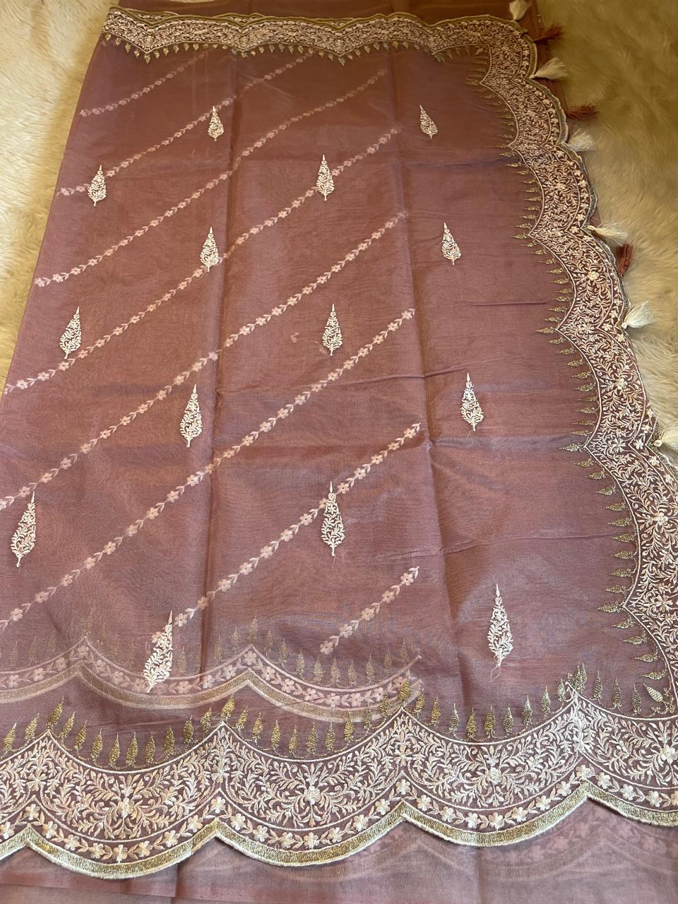 OLIVE-MAUVE K03