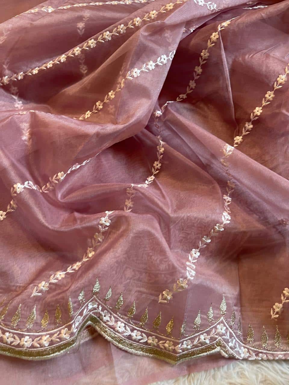 OLIVE-MAUVE K03
