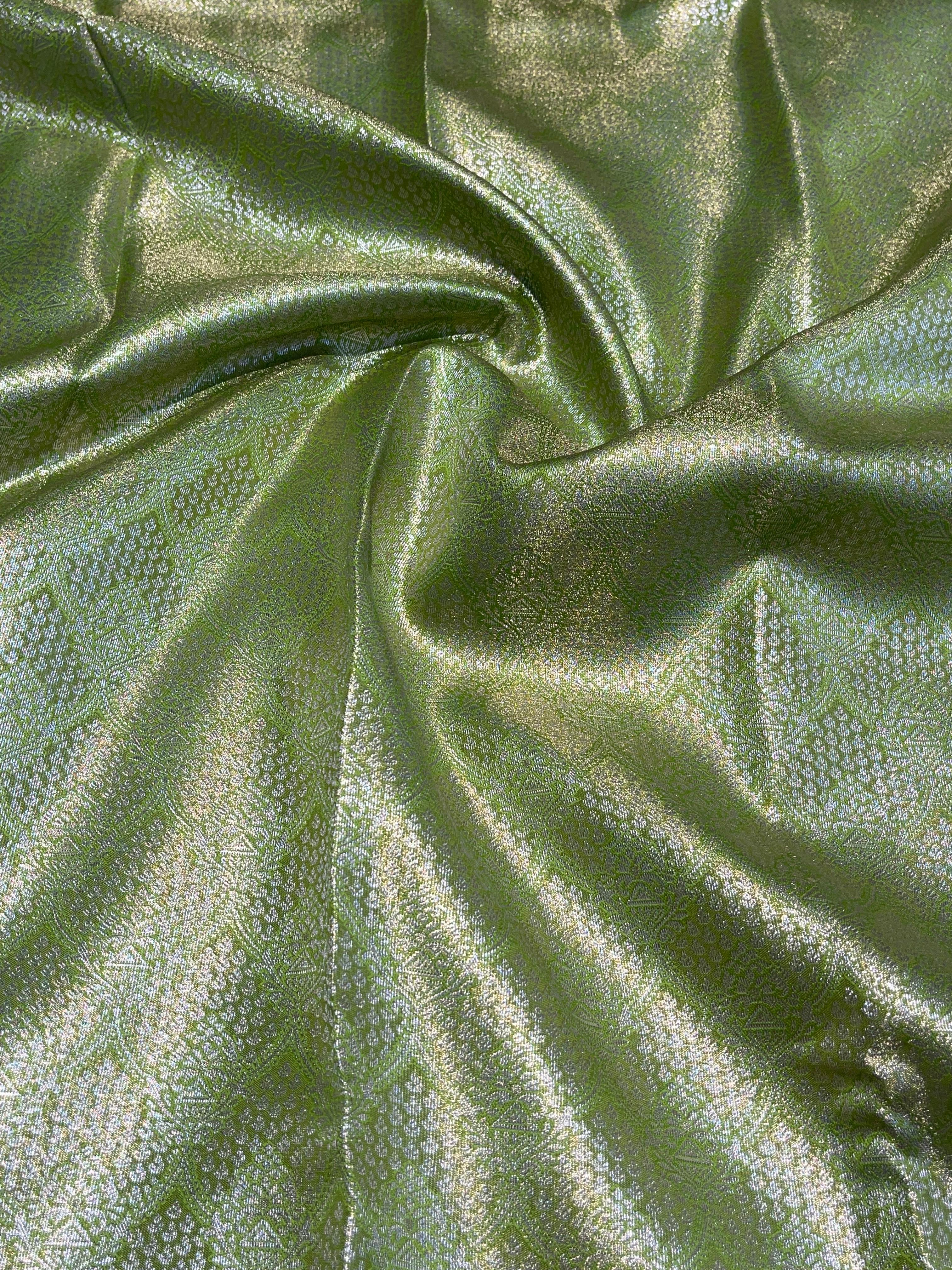 SWAYAMVARAM-GREEN WITH RANIPINK REDDISH SILK SAREE