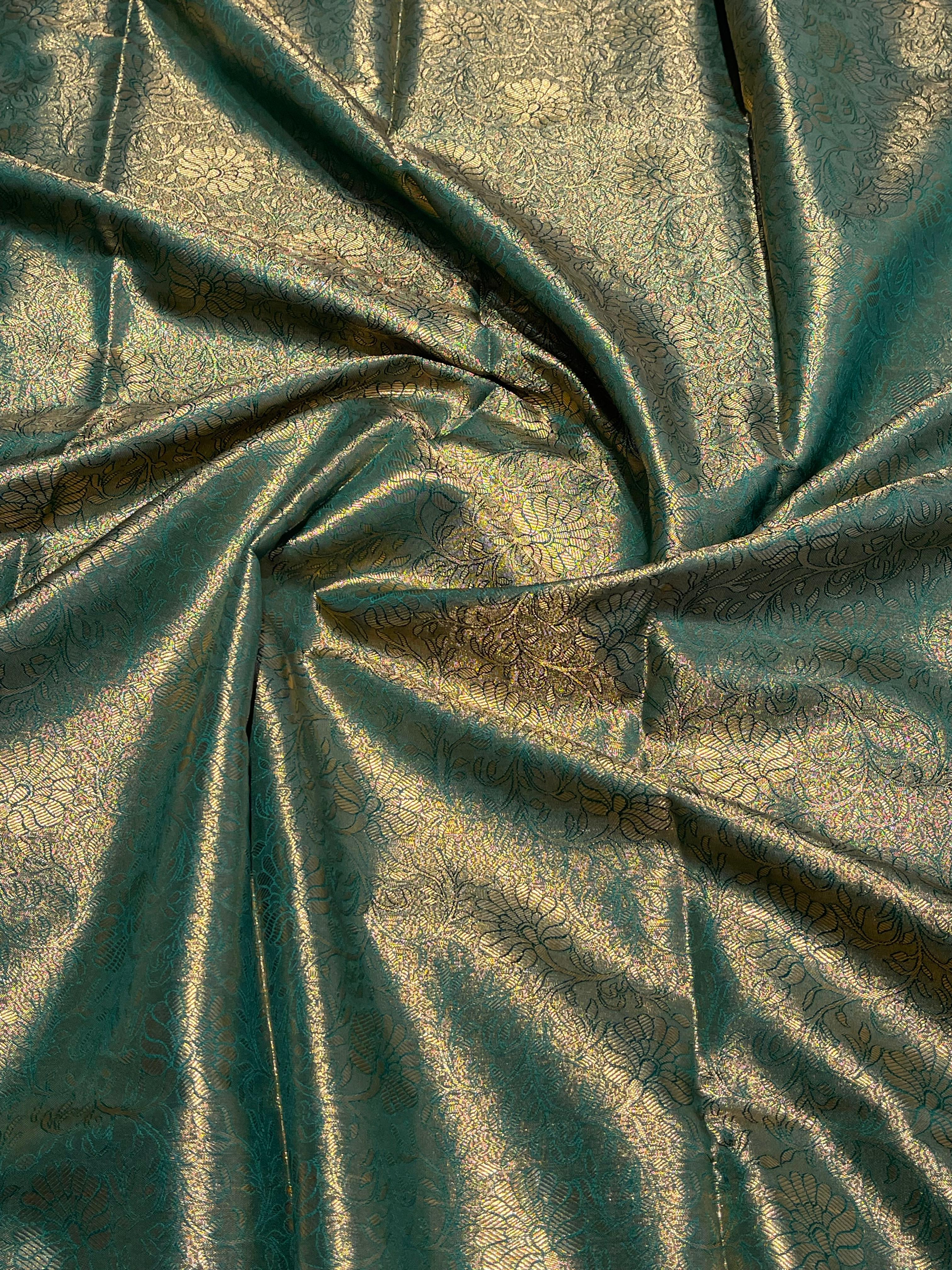 SWAYAMVARAM-BOTTLE GREEN WITH HALFWHITE BORCADE SAREE