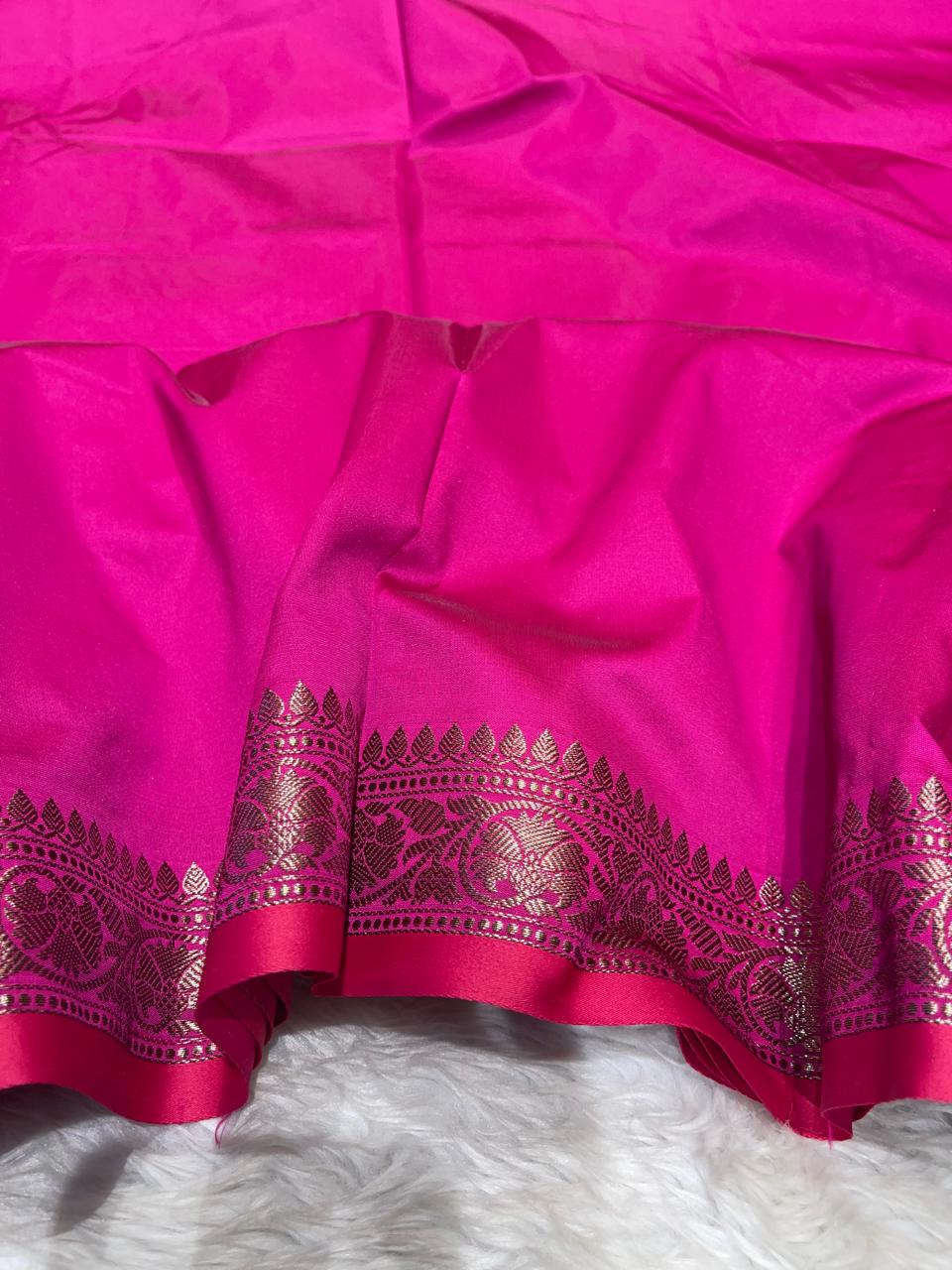 Anika's plain cotton silk Saree-pink