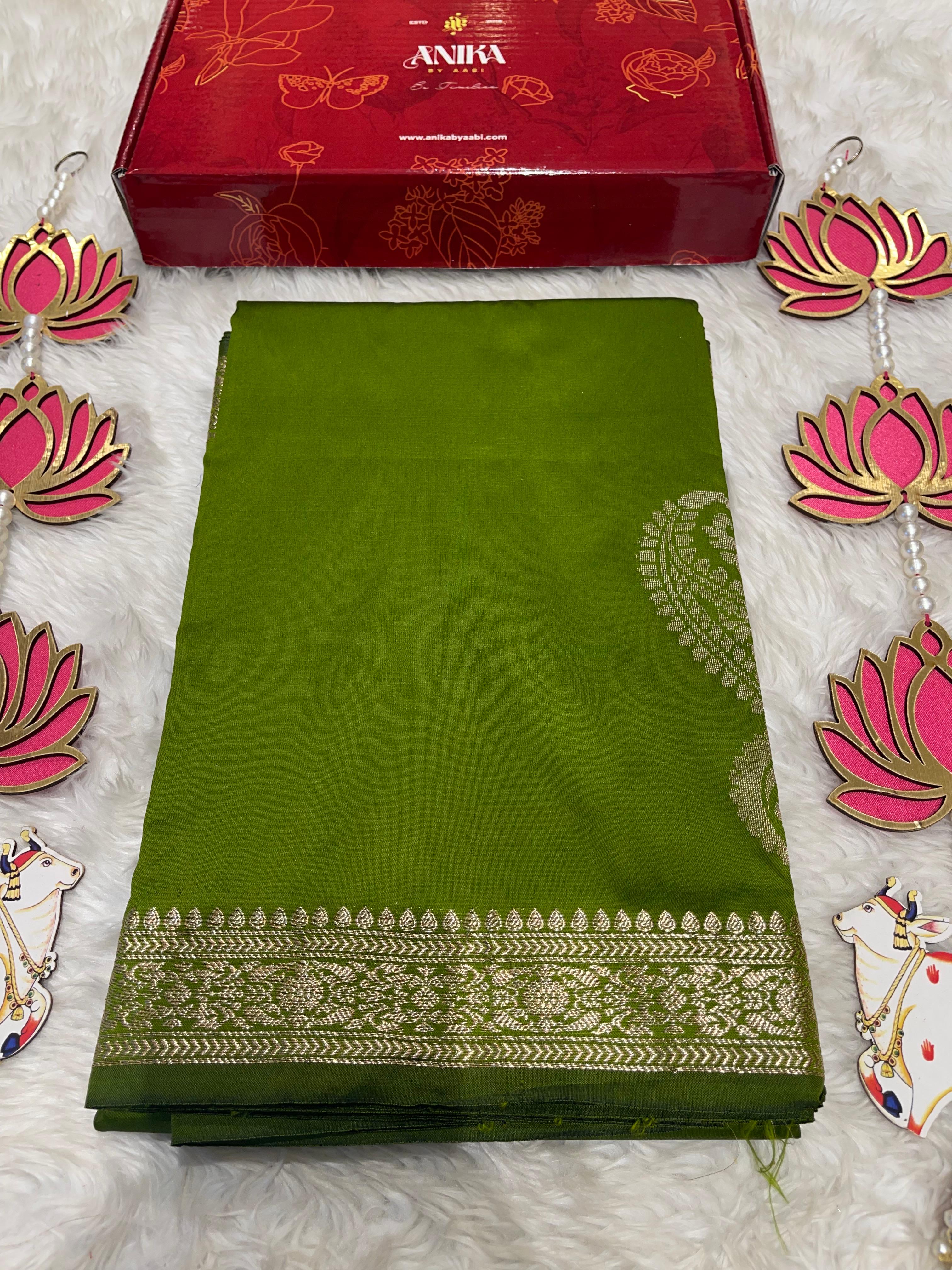 Anika's plain cotton silk Saree-green