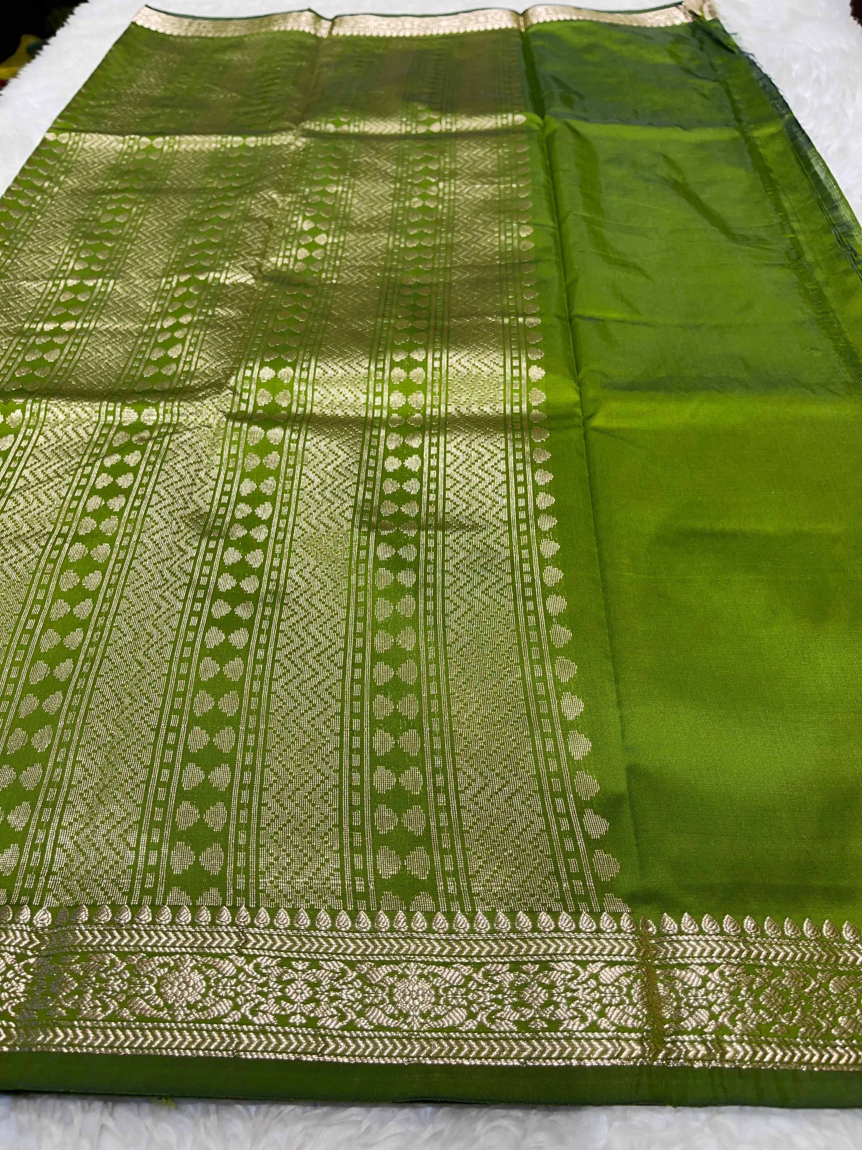 Anika's plain cotton silk Saree-green