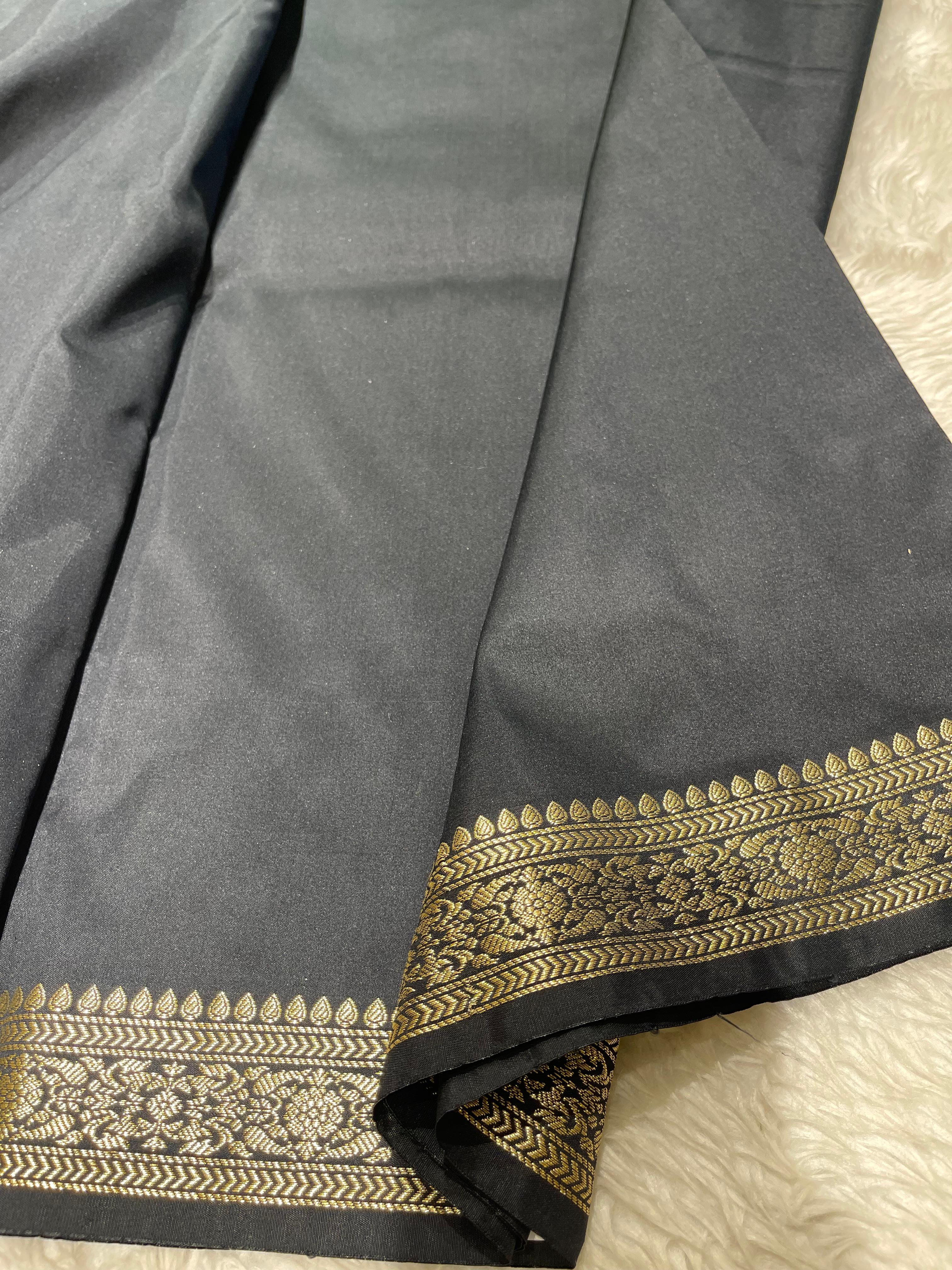 Anika's plain cotton silk Saree-black