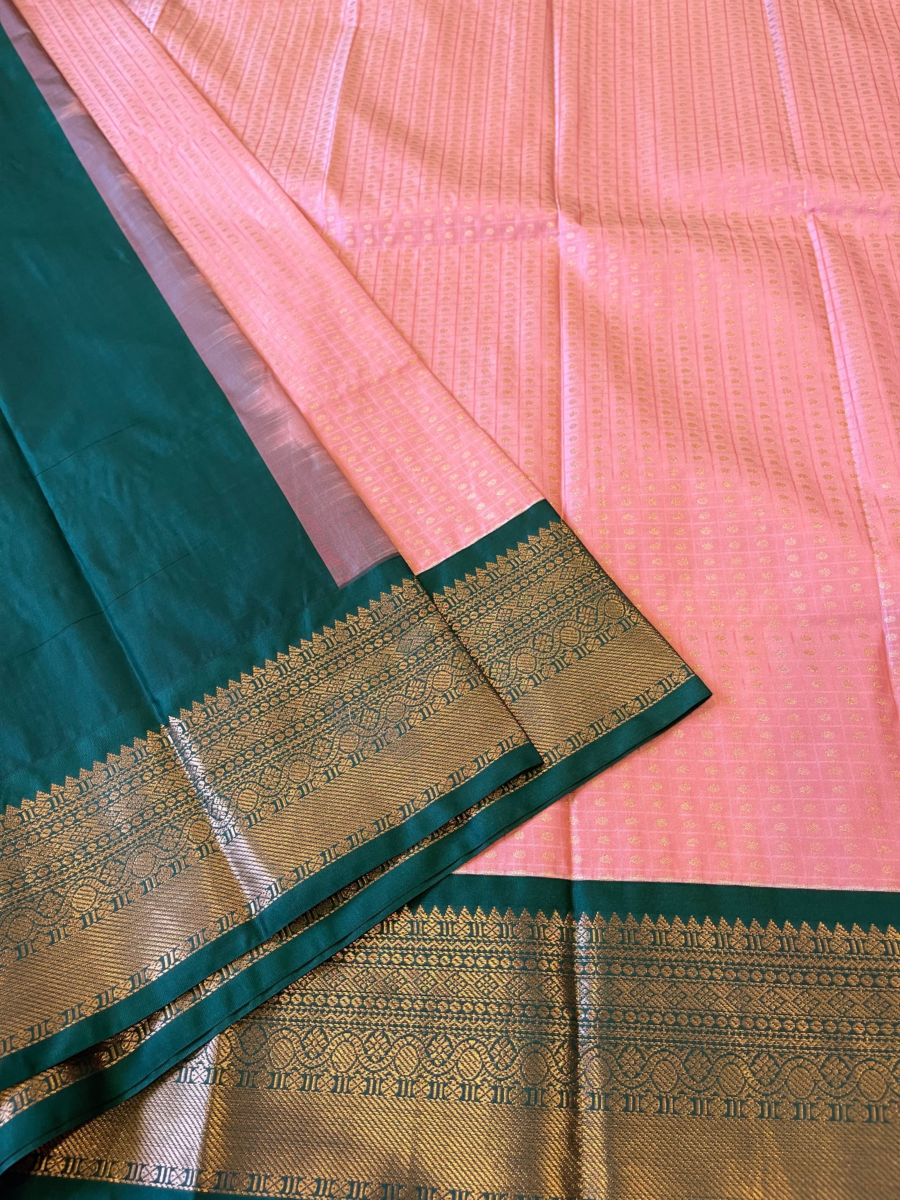 1000 BUTTAS-LIGHTPEACH WITH BOTTLEGREEN SAREE