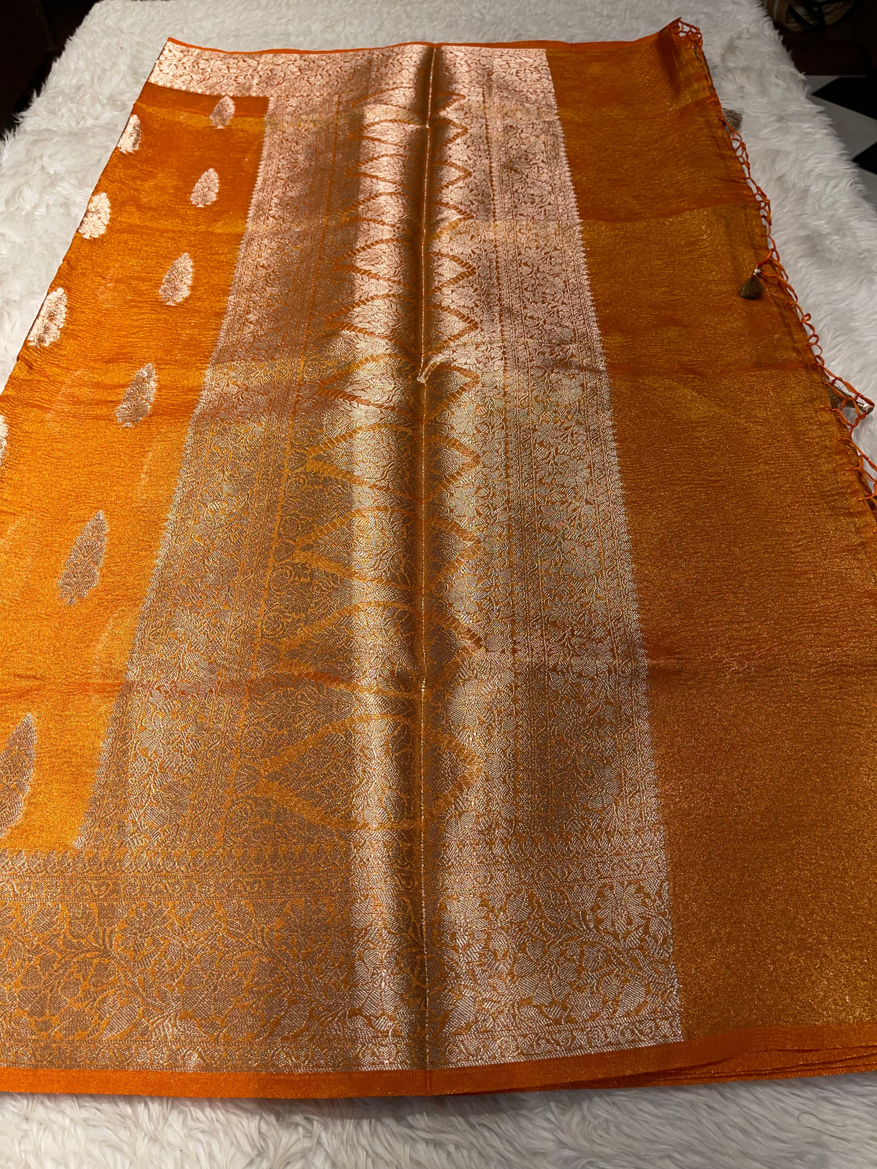CRUSH MOTIF-ORANGE SAREE