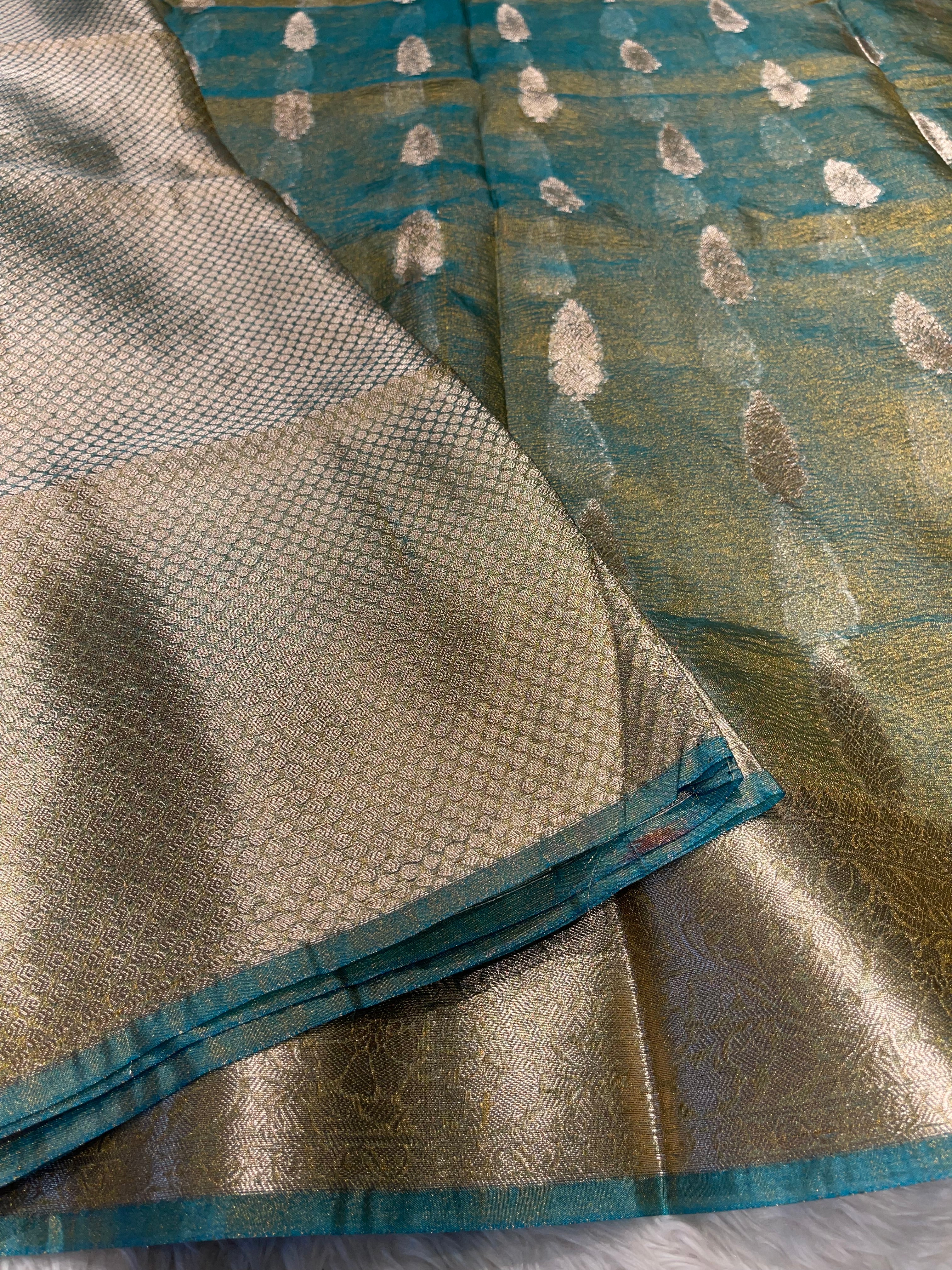CRUSH MOTIF-PASTEL SKY BLUE SAREE