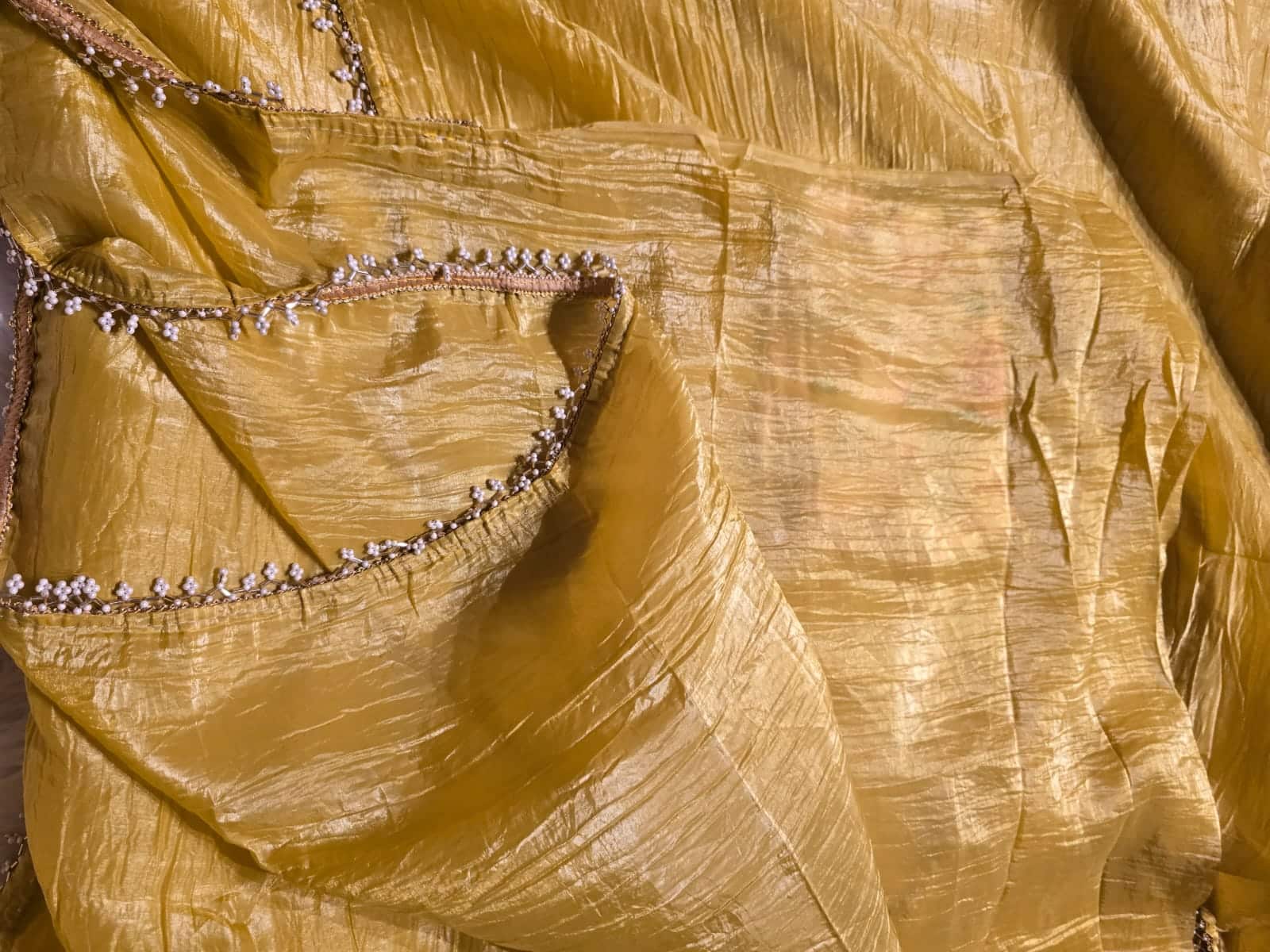 FLORA PLAIN LACE-YELLOW SAREE