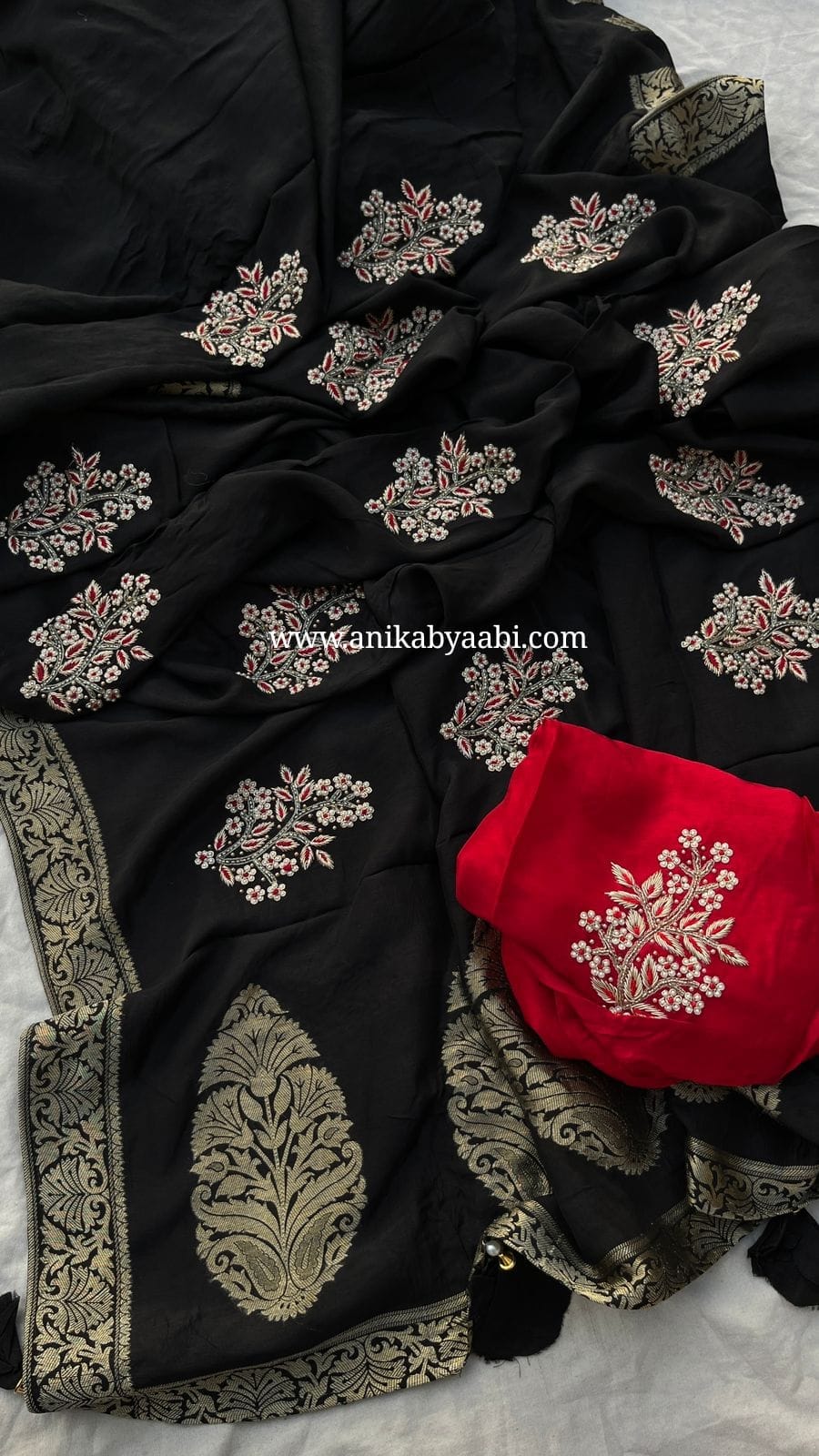 ONAM SERIES-TANVI BLACK SAREE