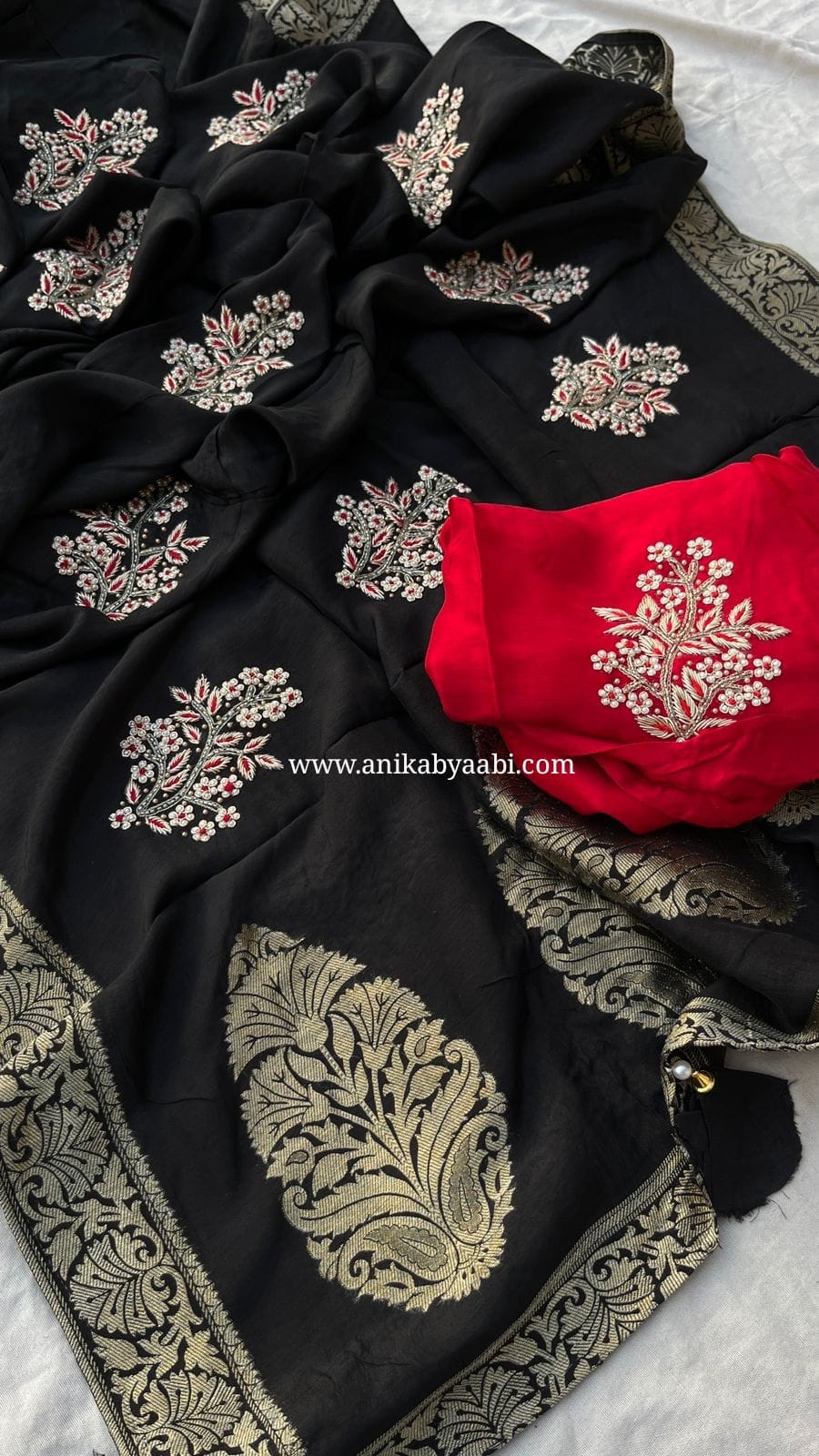 ONAM SERIES-TANVI BLACK SAREE
