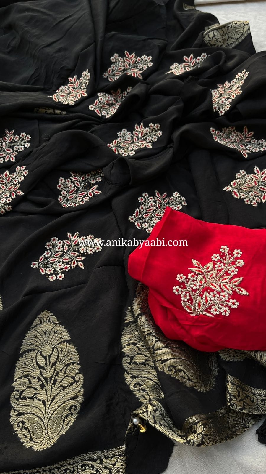 ONAM SERIES-TANVI BLACK SAREE
