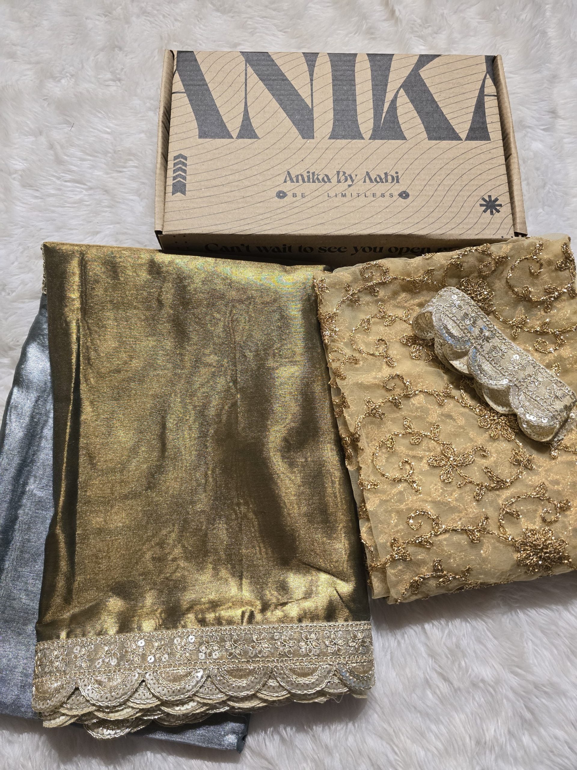 SHIV - METTALIC DUAL TONE SAREE