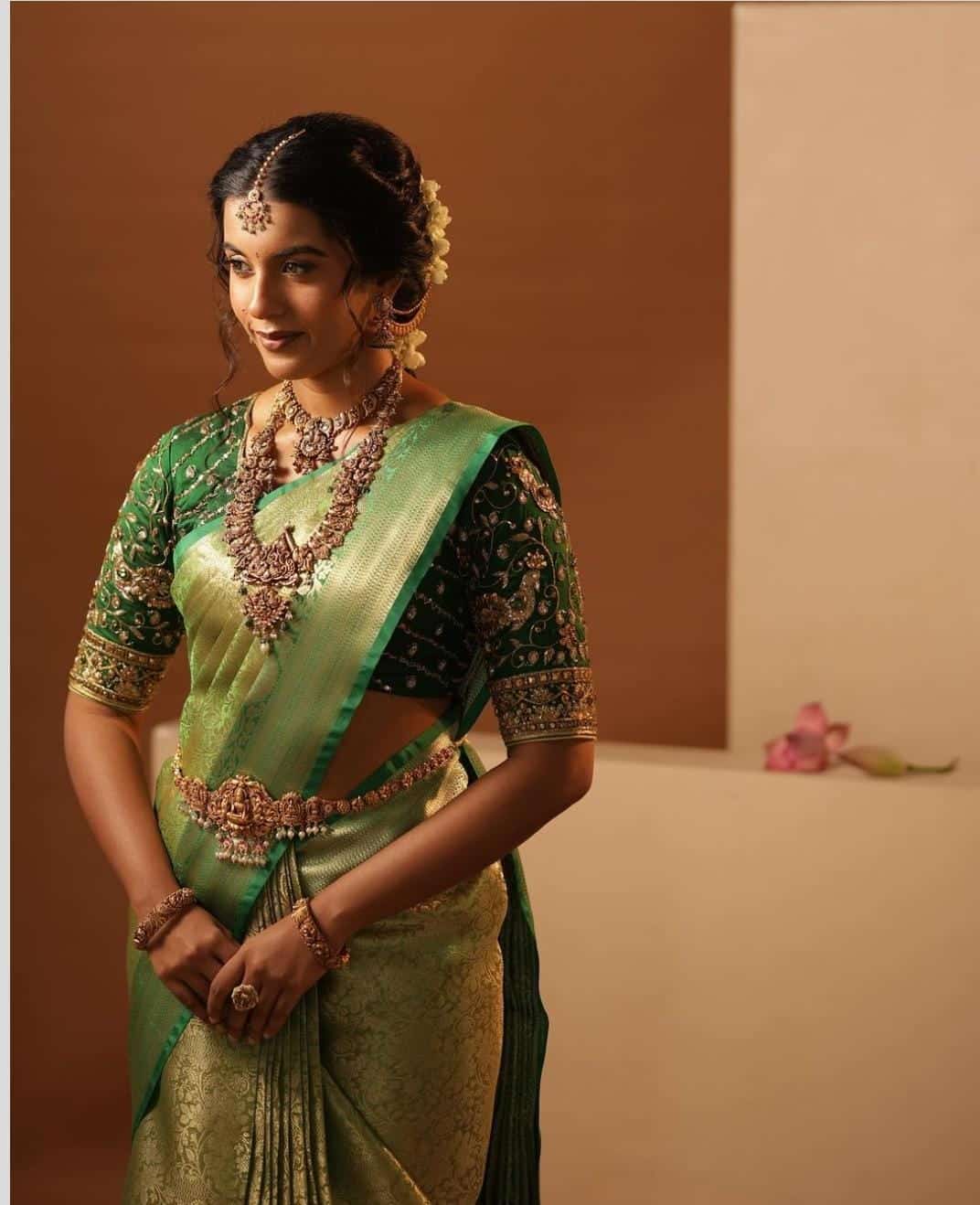 TISSUE FLORAL-GREEN DUAL TONE SAREE