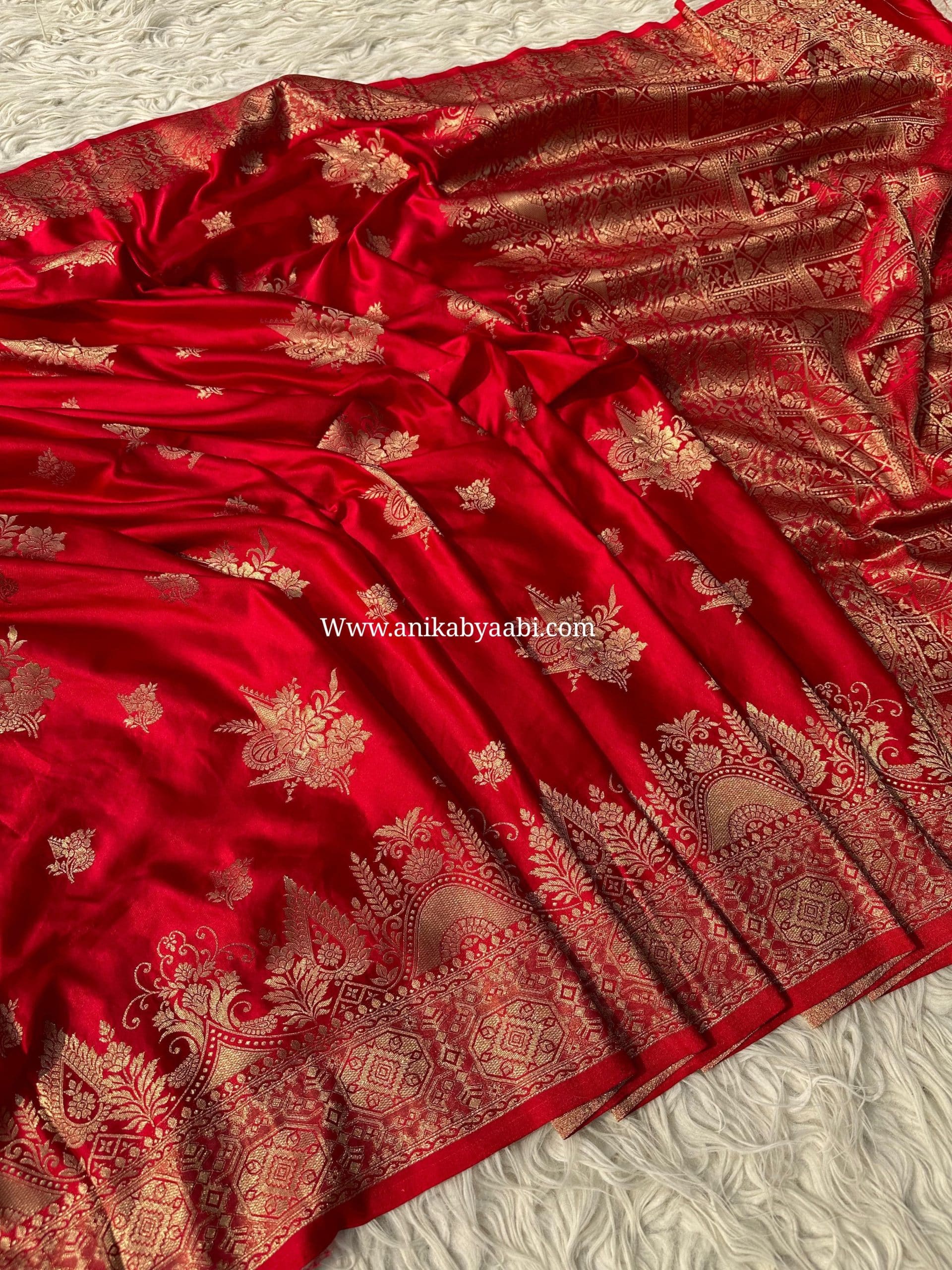 SATIN MUSHRO SAREE-RED