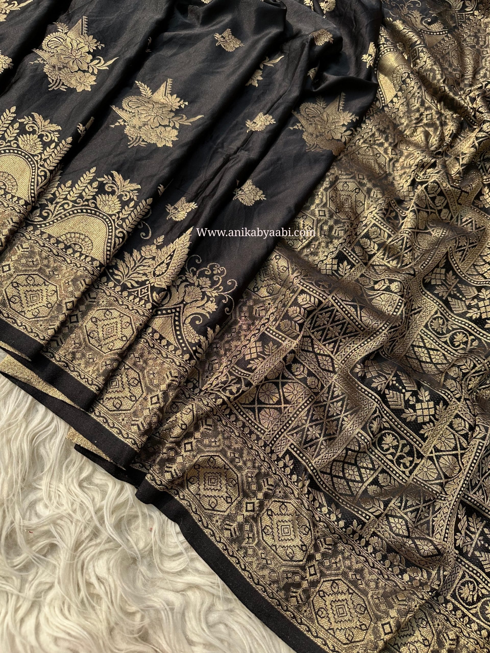 SATIN MUSHRO SAREE-BLACK