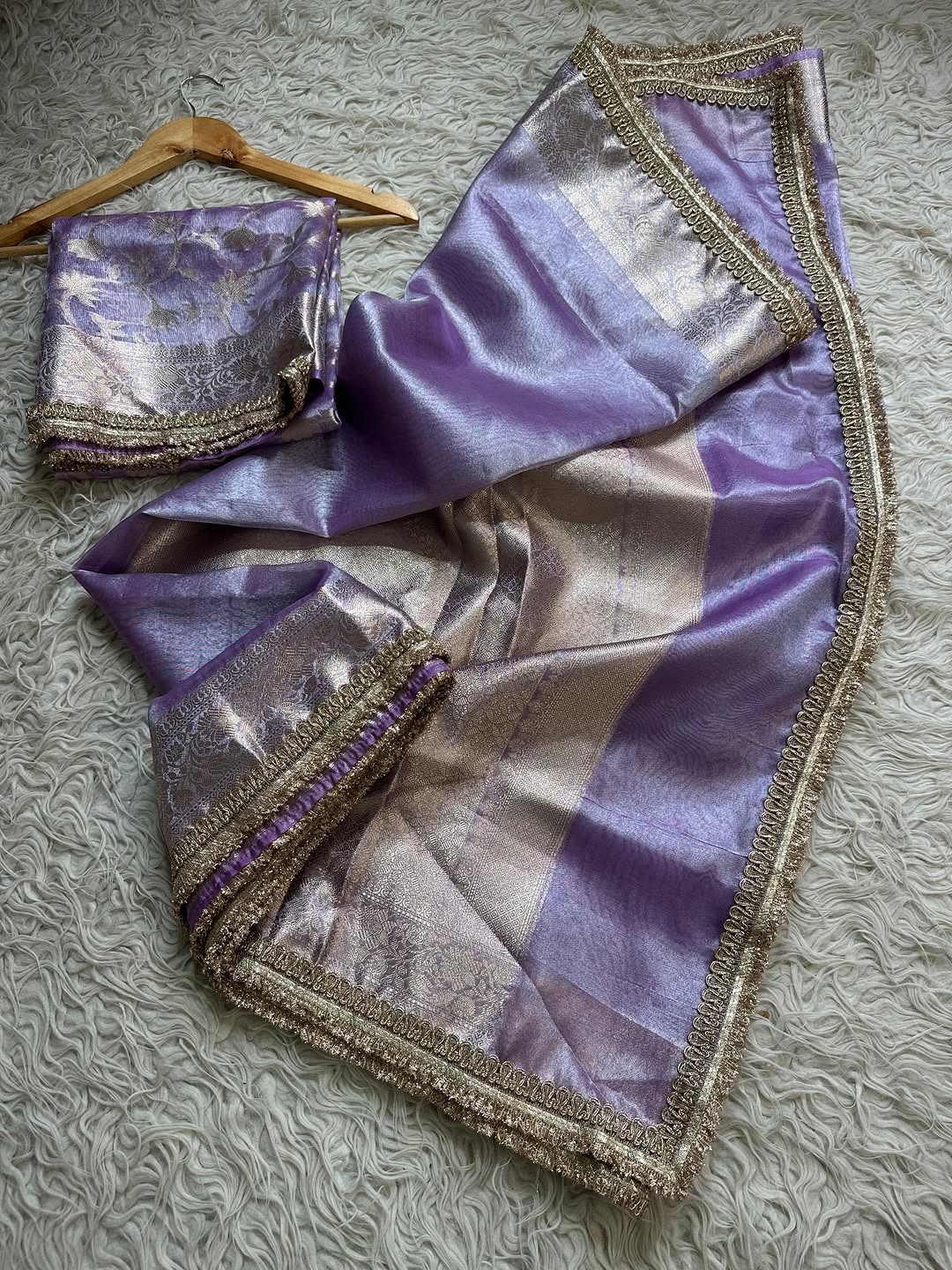 ANIKA'S BANARASI  SAREE-LILAC