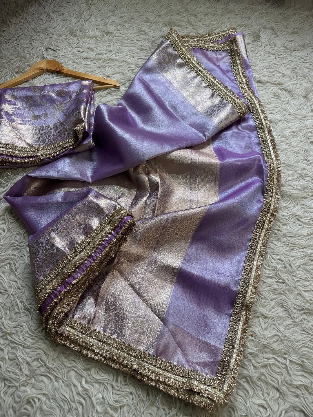 ANIKA'S BANARASI  SAREE-LILAC