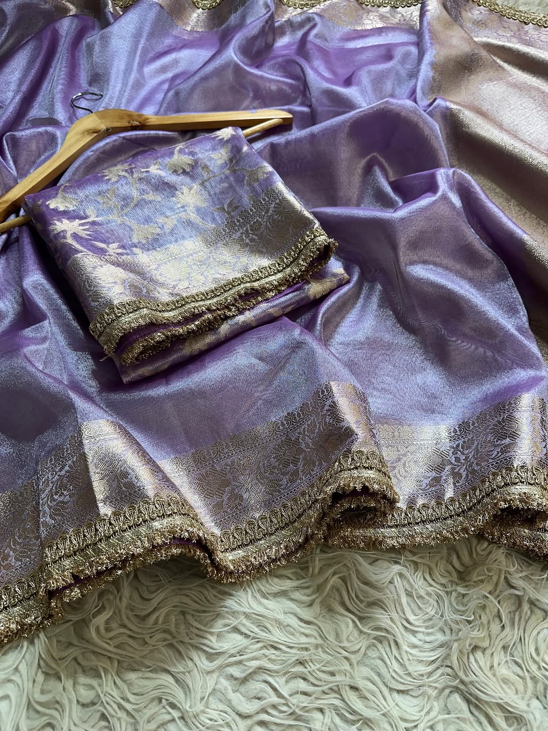 ANIKA'S BANARASI  SAREE-LILAC