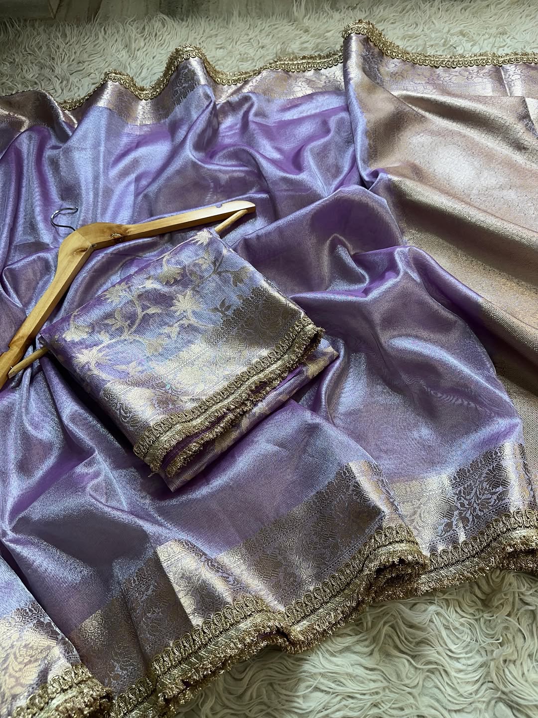 ANIKA'S BANARASI  SAREE-LILAC
