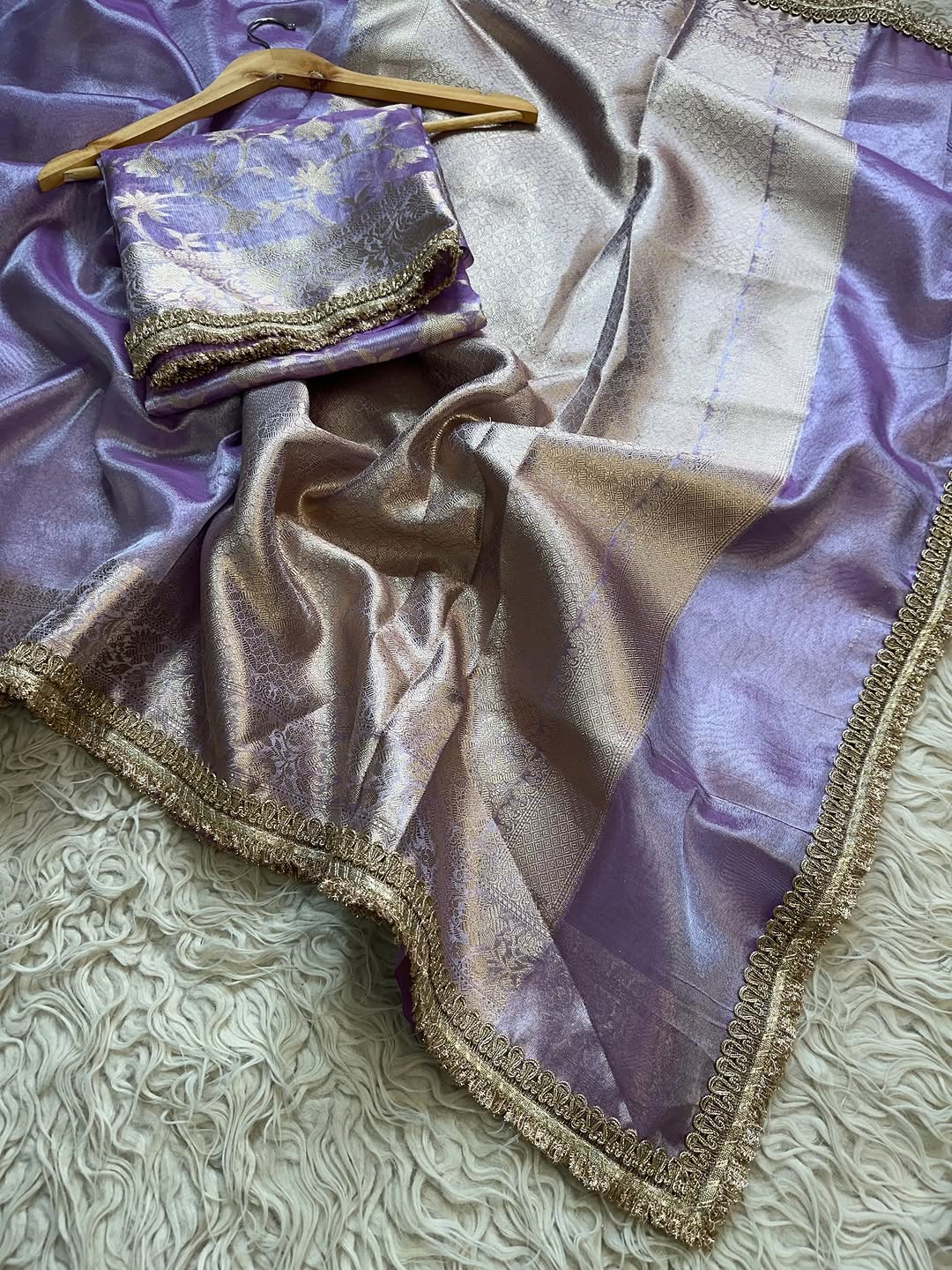 ANIKA'S BANARASI  SAREE-LILAC
