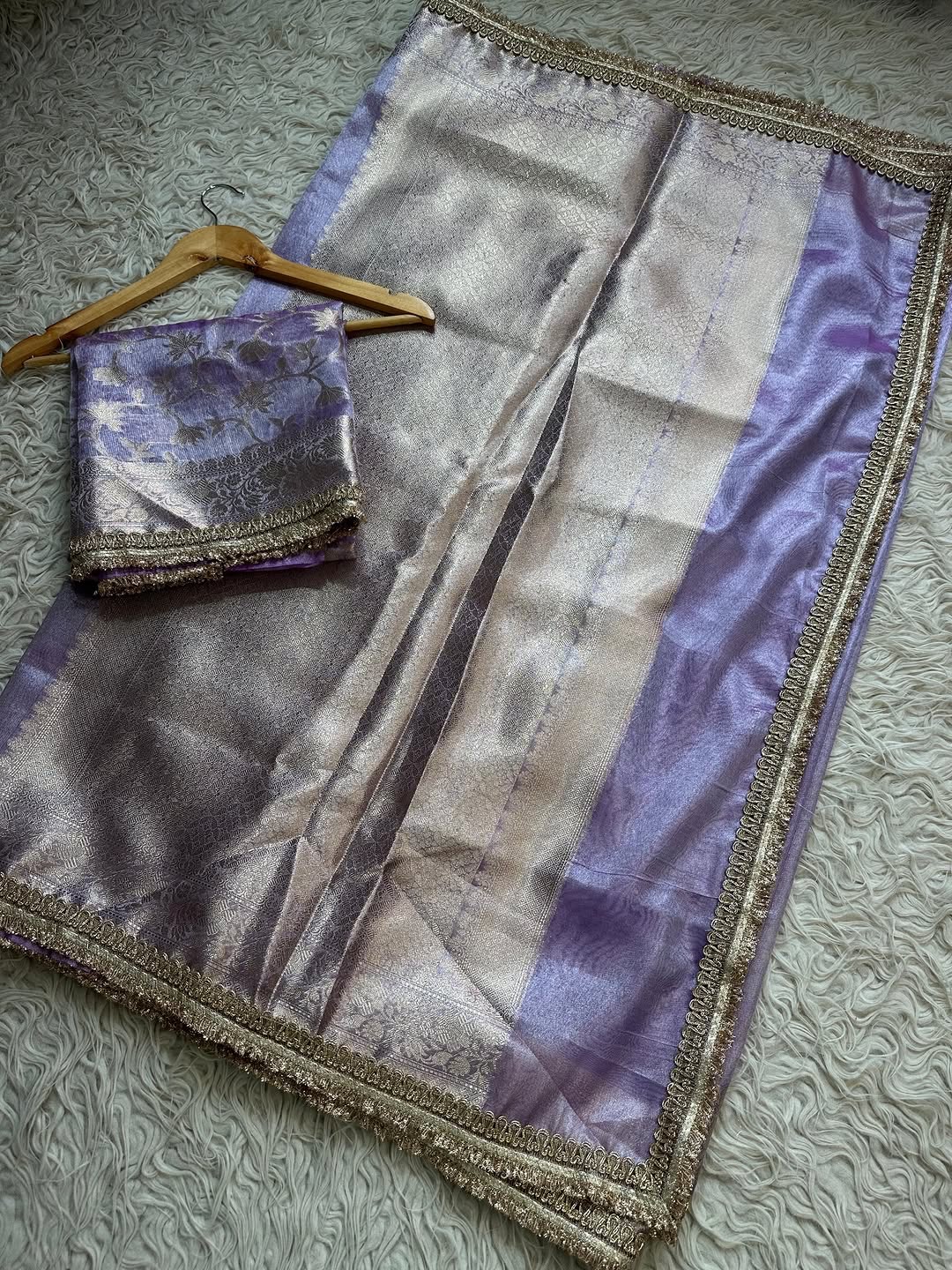ANIKA'S BANARASI  SAREE-LILAC
