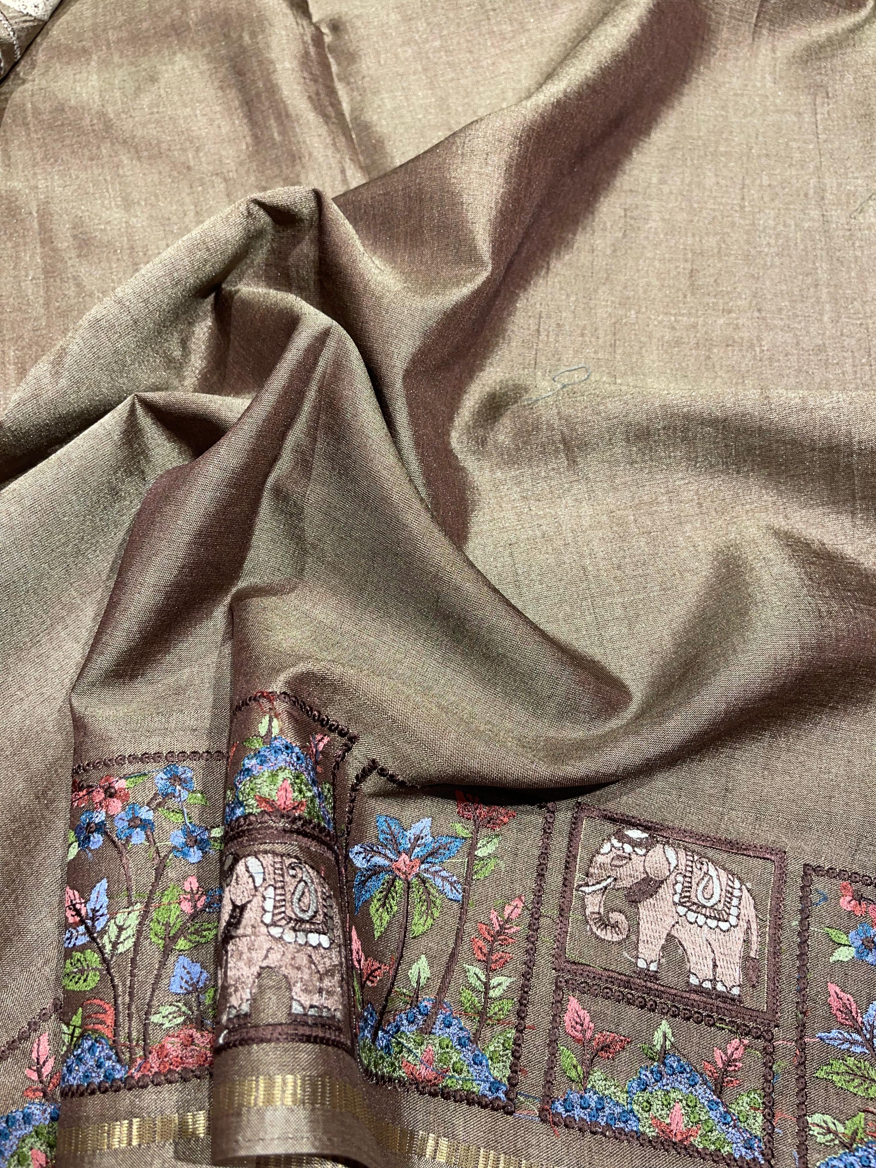 Anika's Checks Elephant Saree