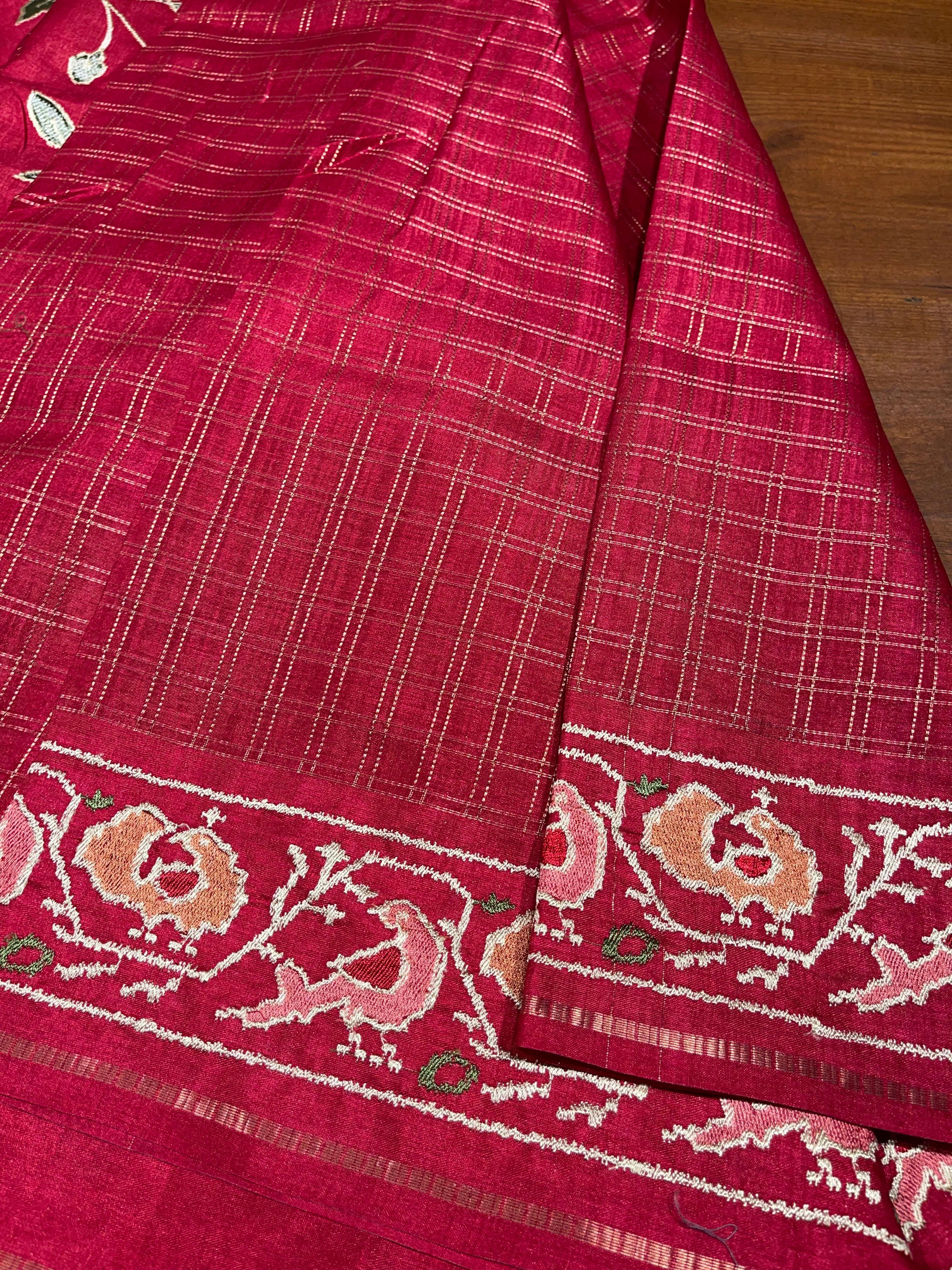 Anika's Golden Checks Saree-02
