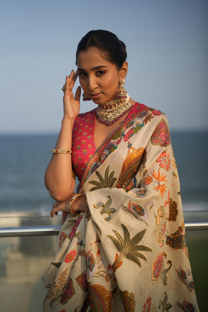 White Heavy Motif Zari Woven Pashmina Silk Saree with Unstitched Blouse- PS24