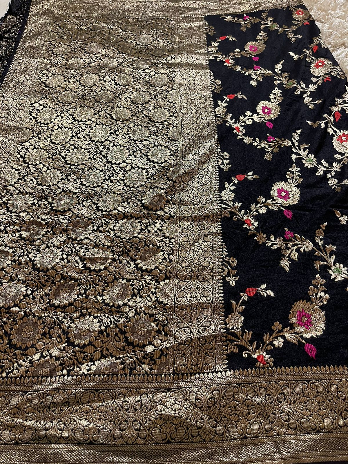 KASI - BLACK SAREE