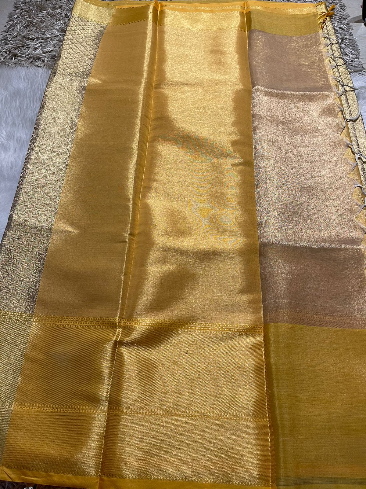 GOLDEN CLOVER SAREE
