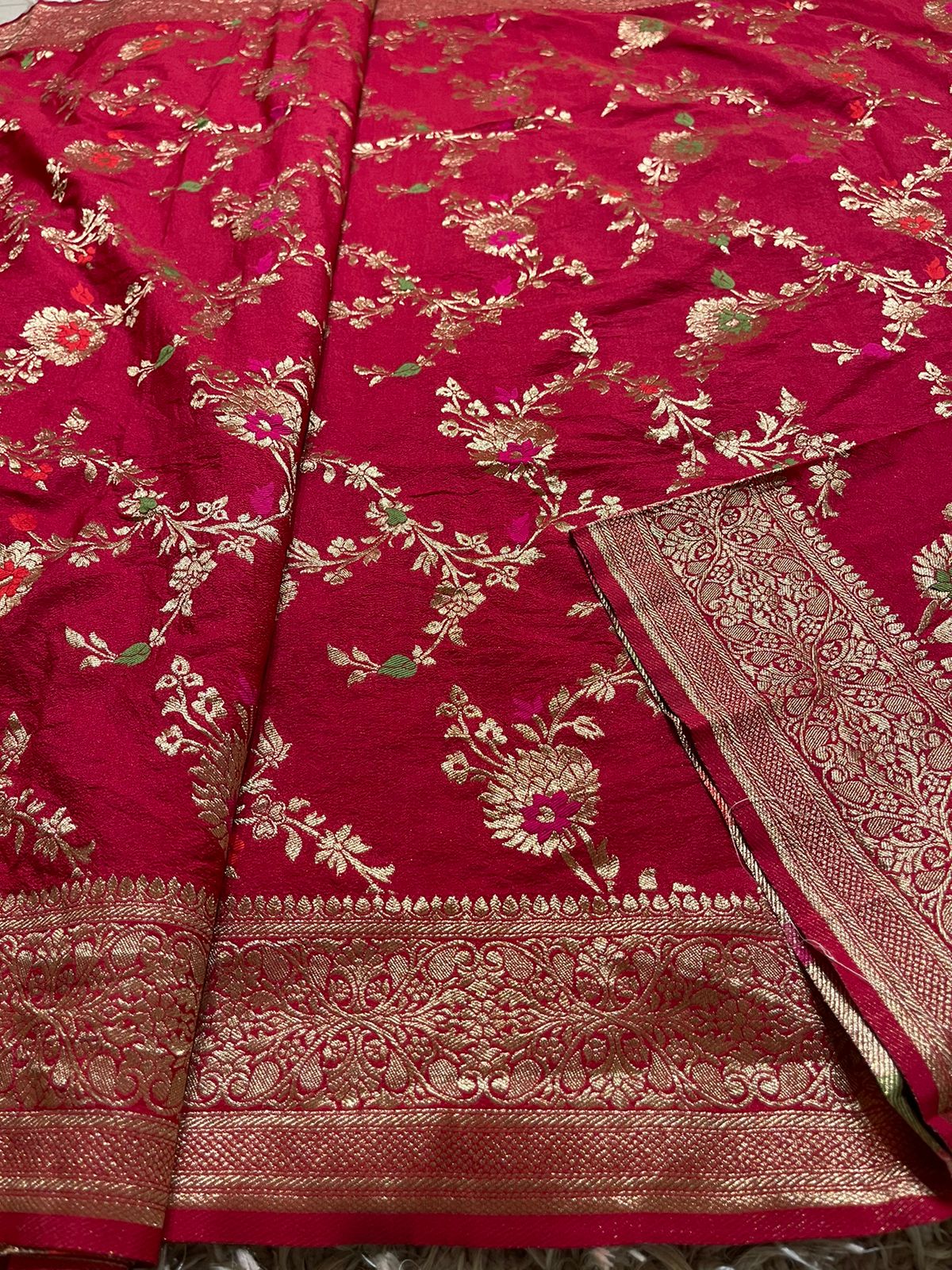 KASI - RED SAREE