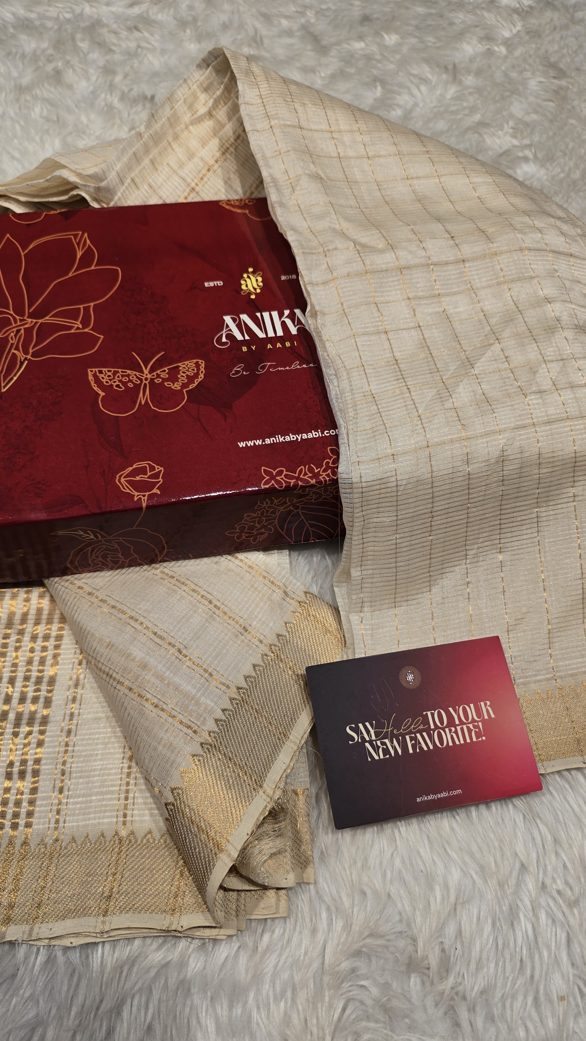 Anika's Handloom Mangalagiri pure silk saree -halfwhite